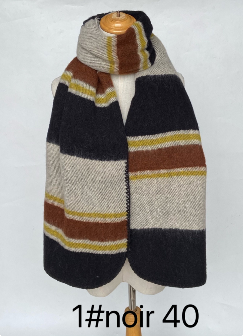 Wholesaler Mac Moda - Shiny houndstooth scarf