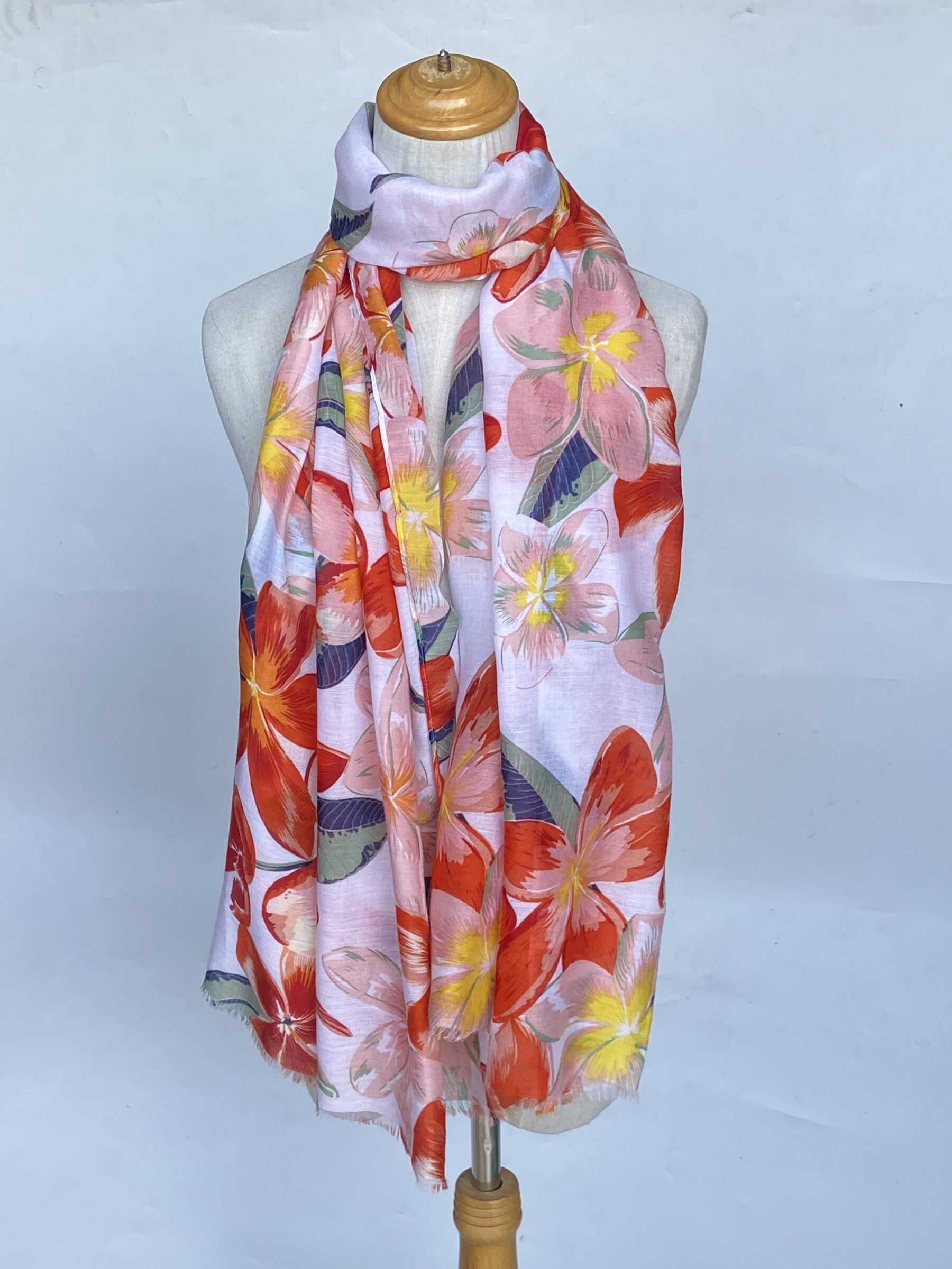 Wholesaler Mac Moda - gold heart print scarf