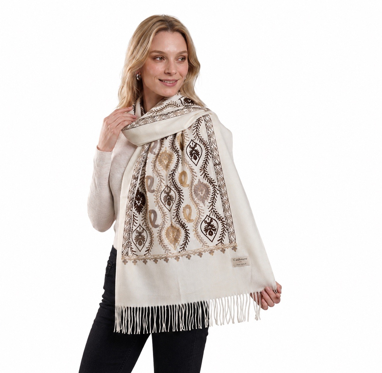 Wholesaler Mac Moda - Thick bang embroidery scarf