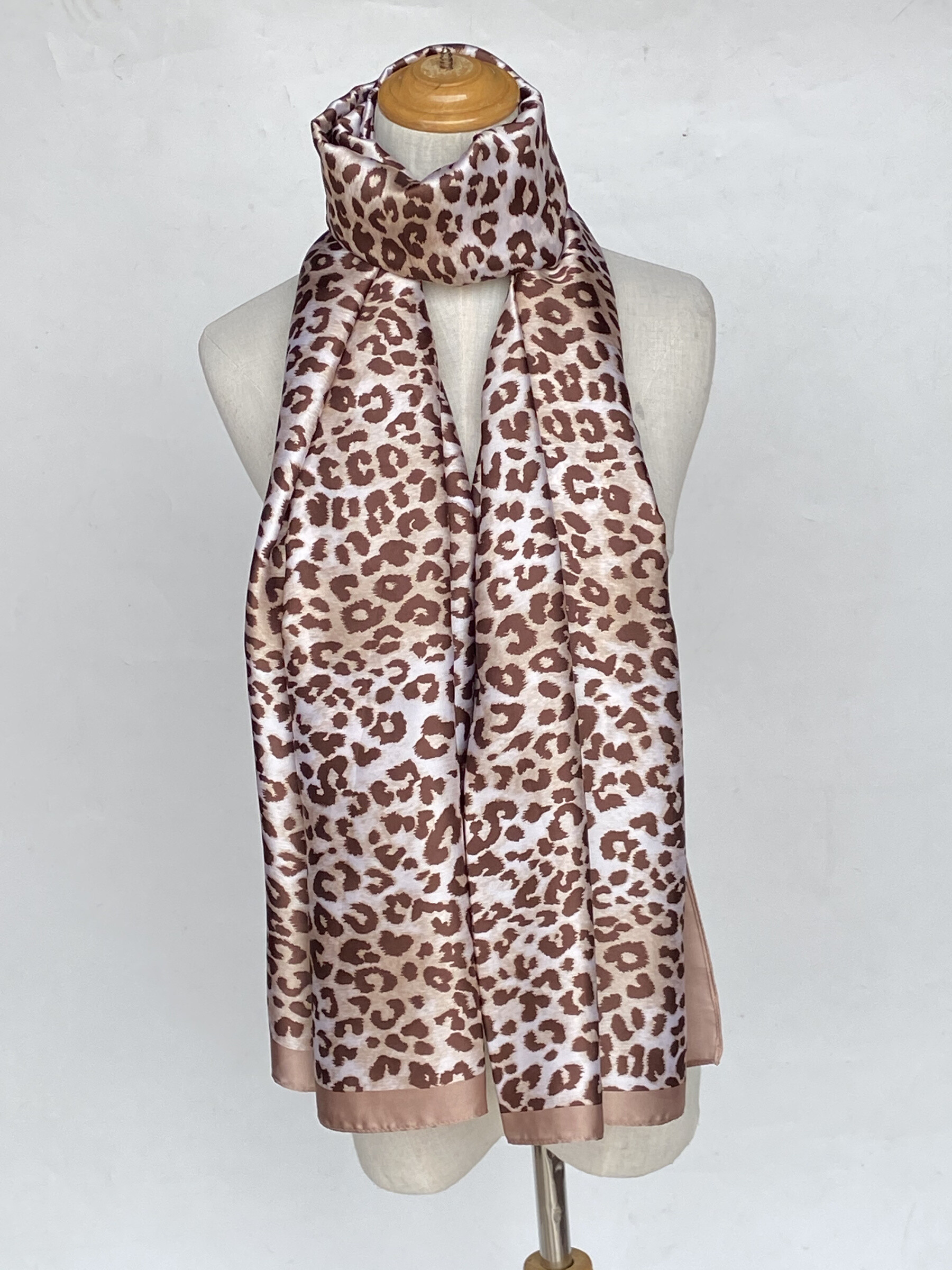 Wholesaler Mac Moda - leopard scarf 90*180cm