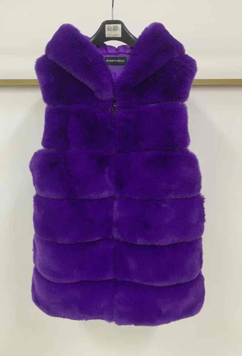 Grossiste Mac Moda - Gilet sans manches fourrure synthetique