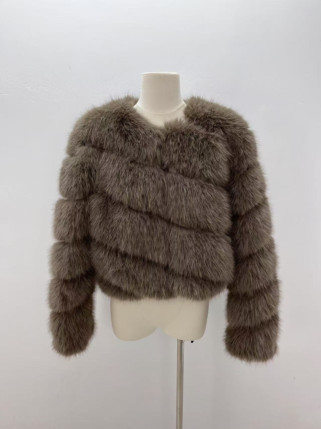 Großhändler Mac Moda - Kunstfellmantel 48cm