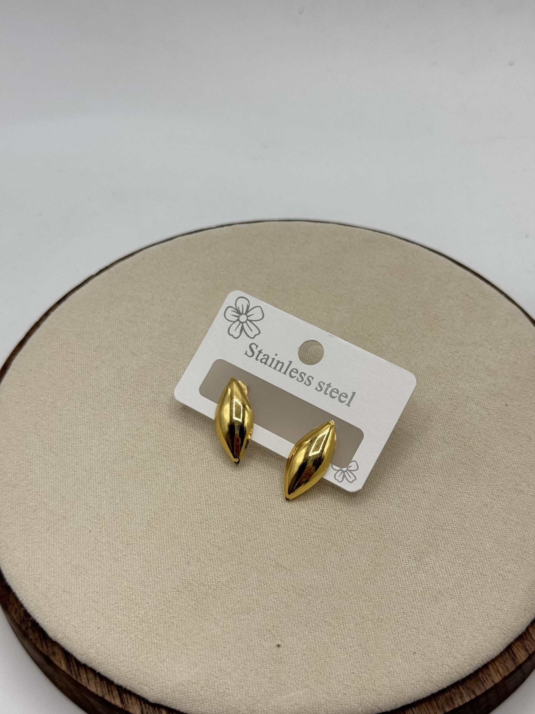 Wholesaler MAD ACCESSORIES - Steel earrings