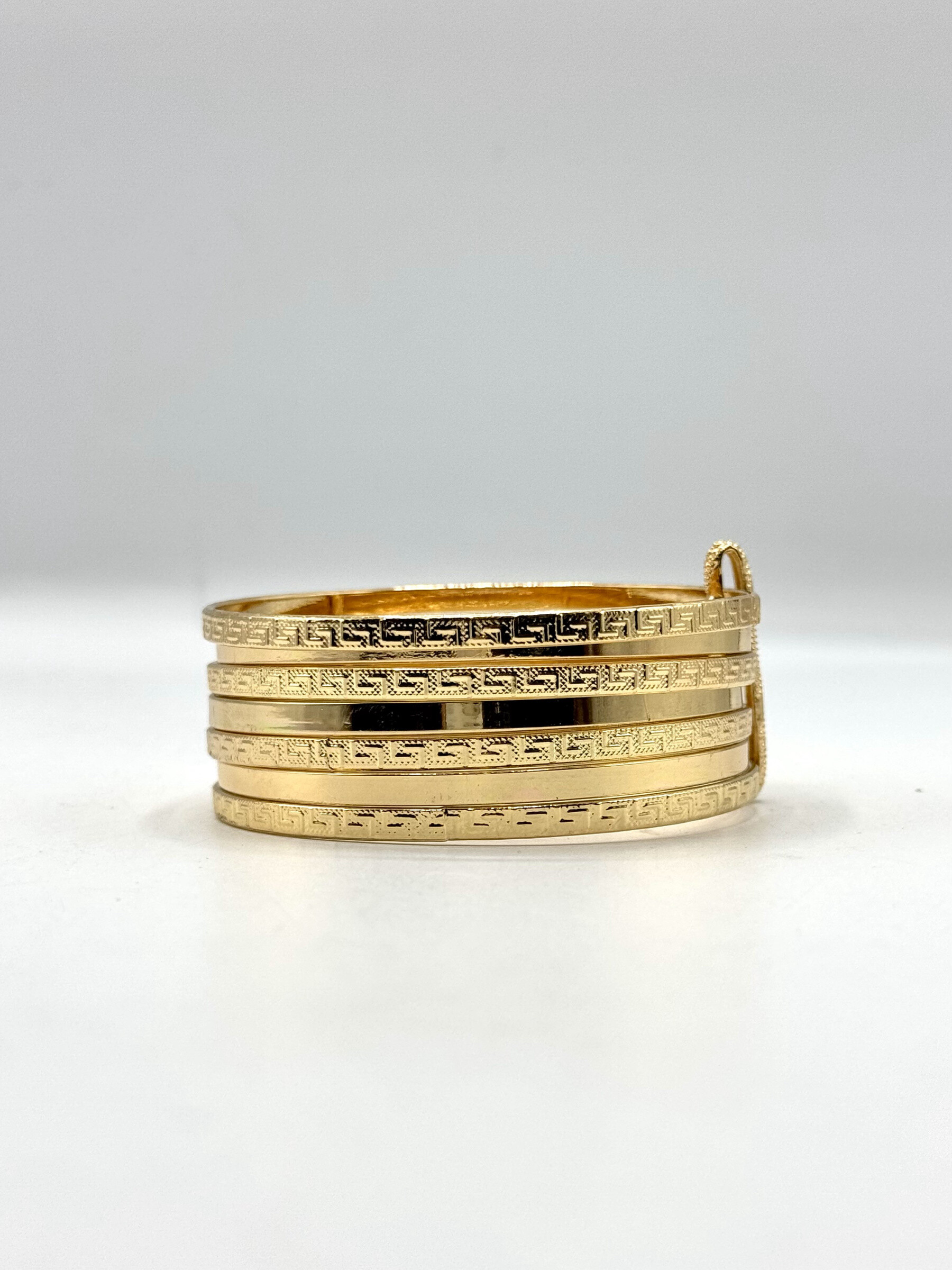 Wholesaler MAD ACCESSORIES - Rigid herdswept bracelet with patterns.