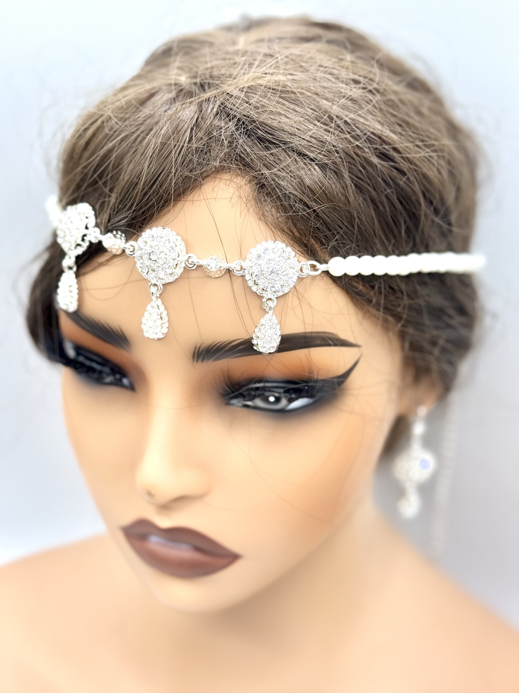 Wholesaler MAD ACCESSORIES - Head jewelry or neck flute in oriental pearls
