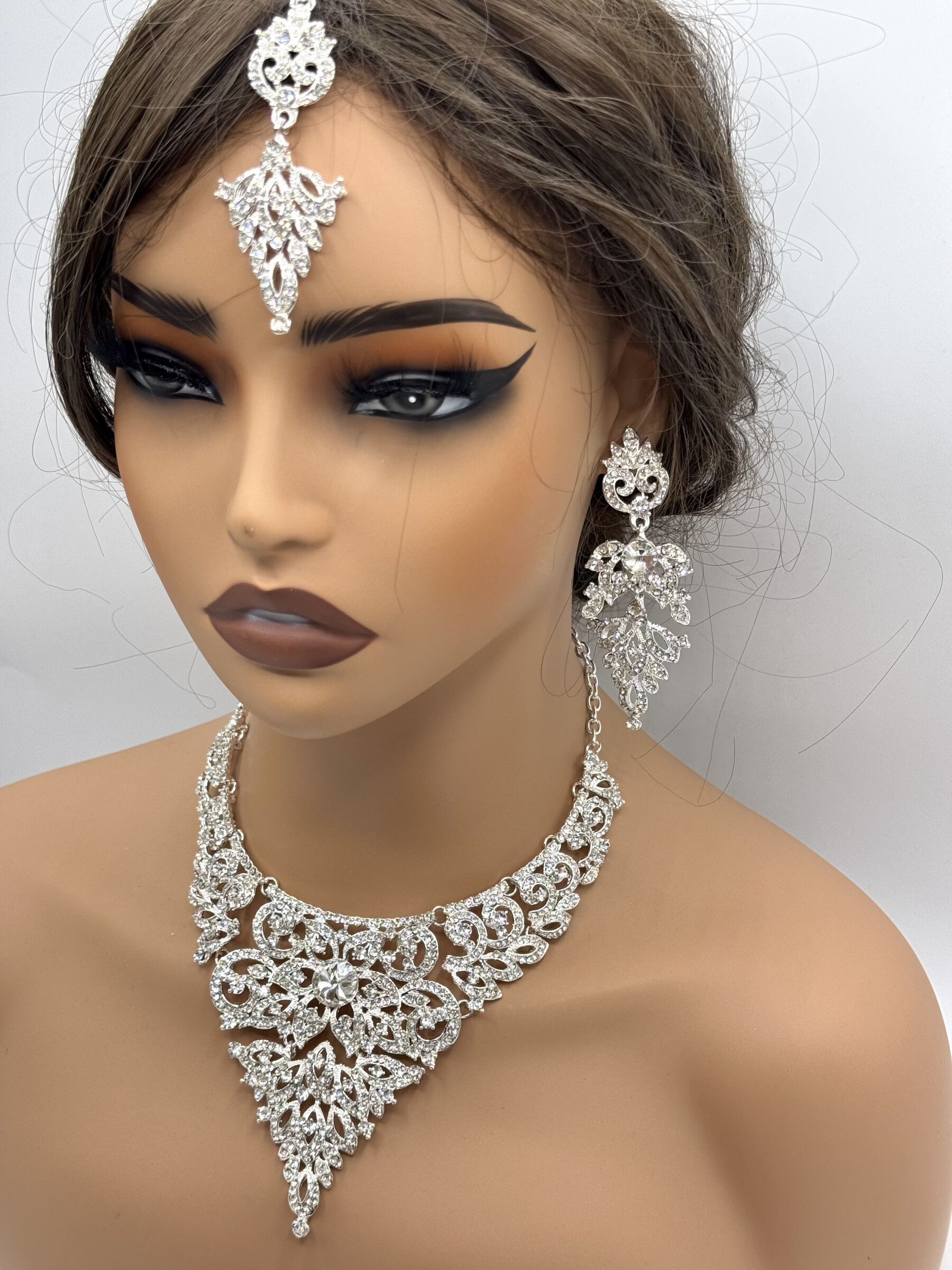 Wholesaler MAD ACCESSORIES - Indian adornment