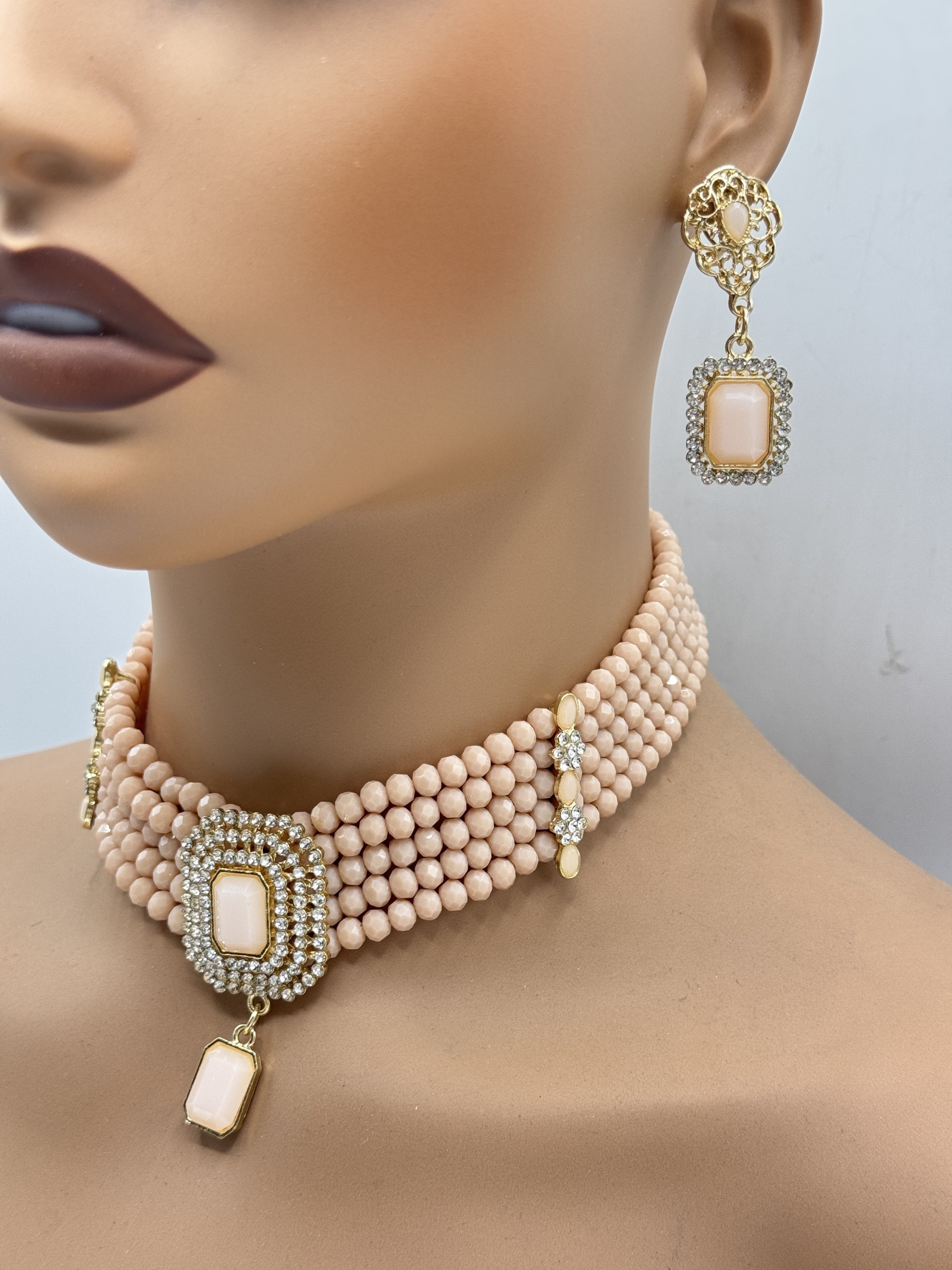 Grossiste MAD ACCESSORIES - Parure ras de cou orientale 4p