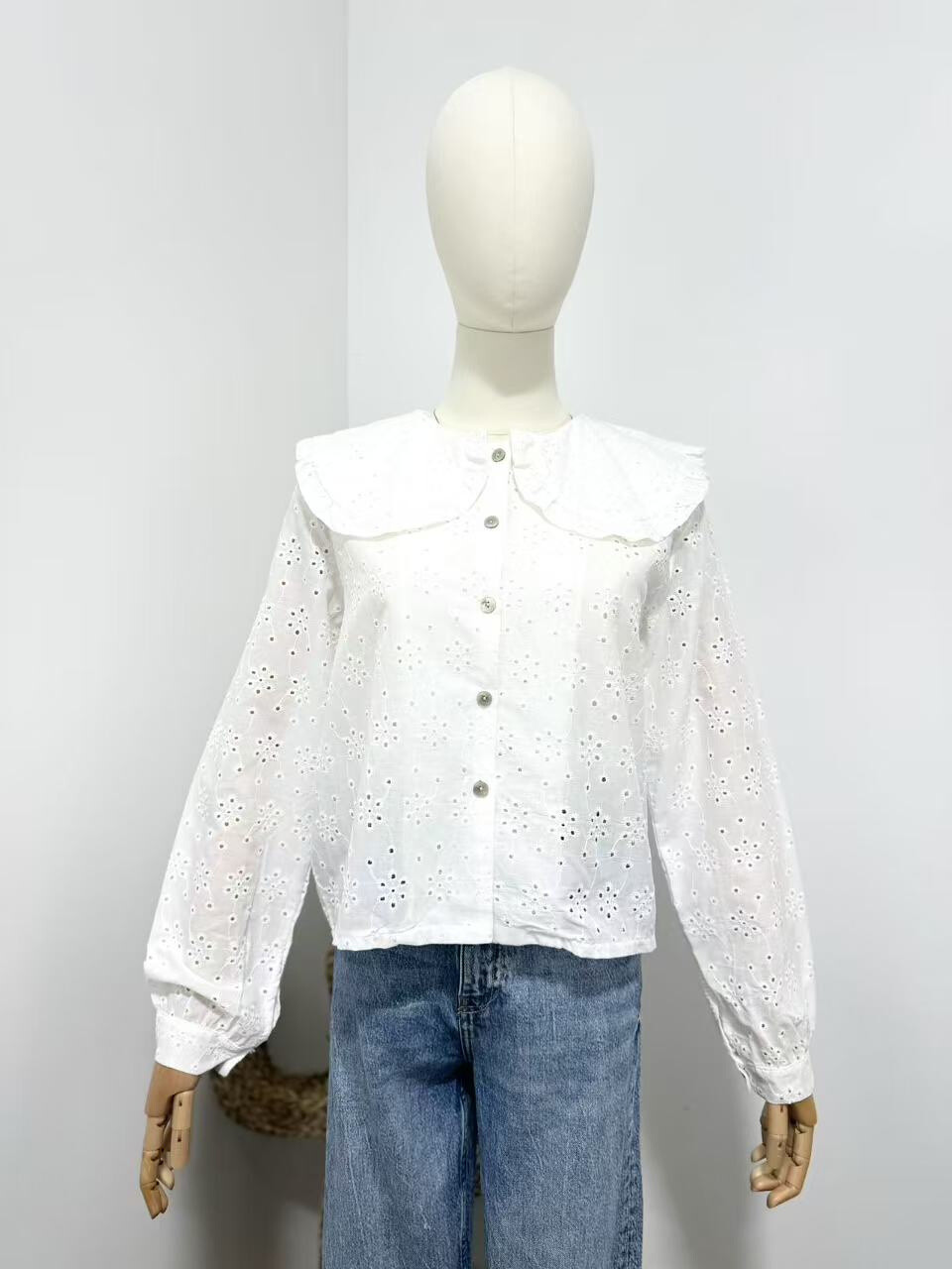 Grossiste Maëlys Paris - Blouse en broderie 100% coton