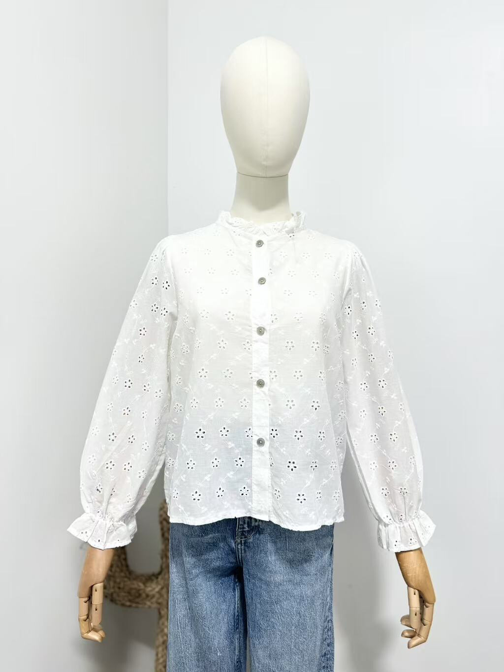 Grossiste Maëlys Paris - Chemise broderie en 100% coton