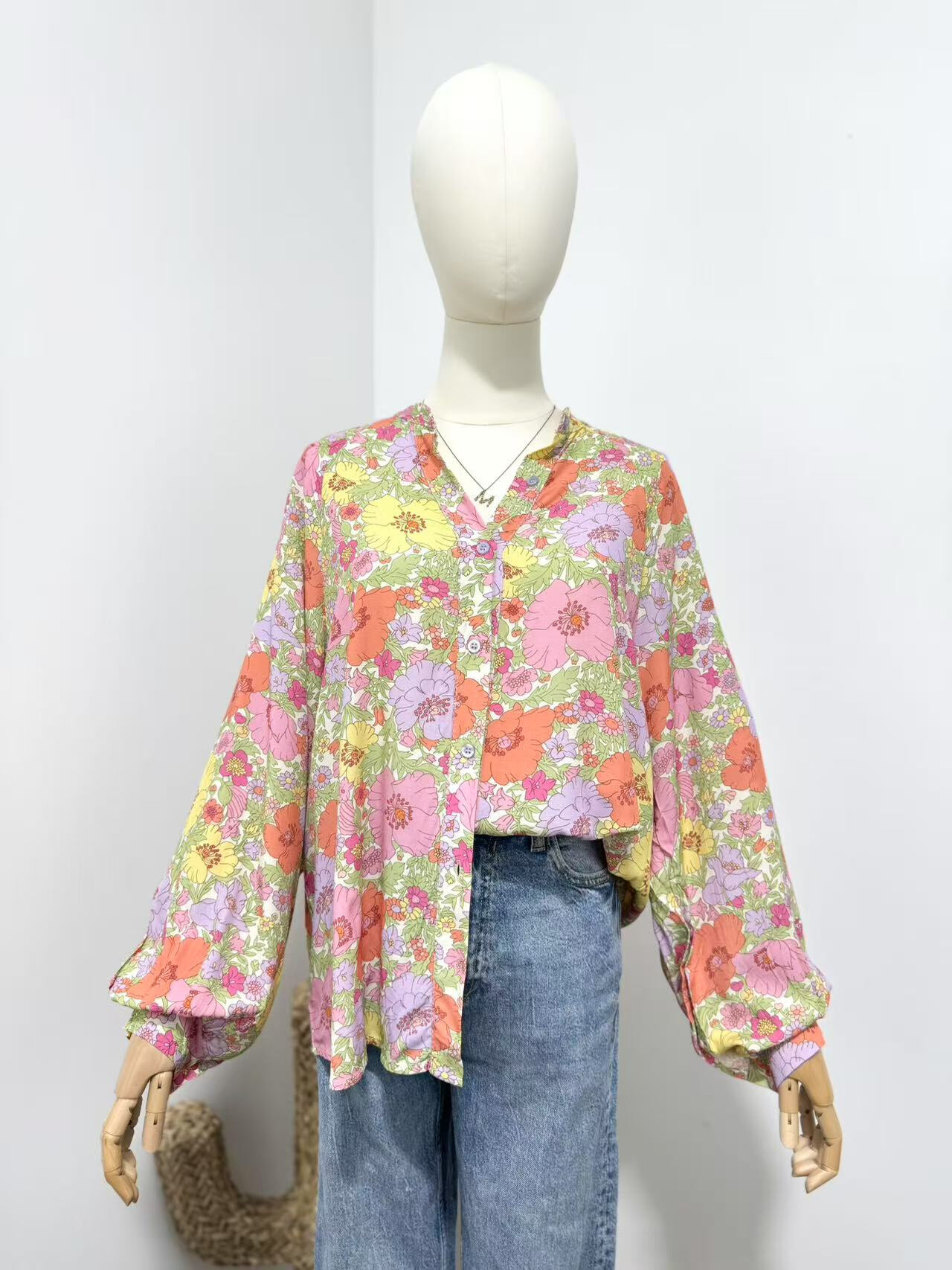Grossiste Maëlys Paris - Blouse imprimée floral en 100% viscose