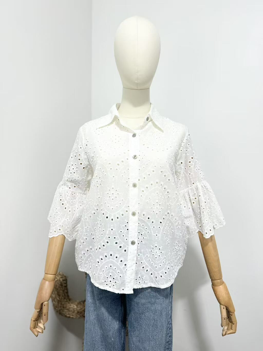 Grossiste Maëlys Paris - Chemise broderie en 100% coton