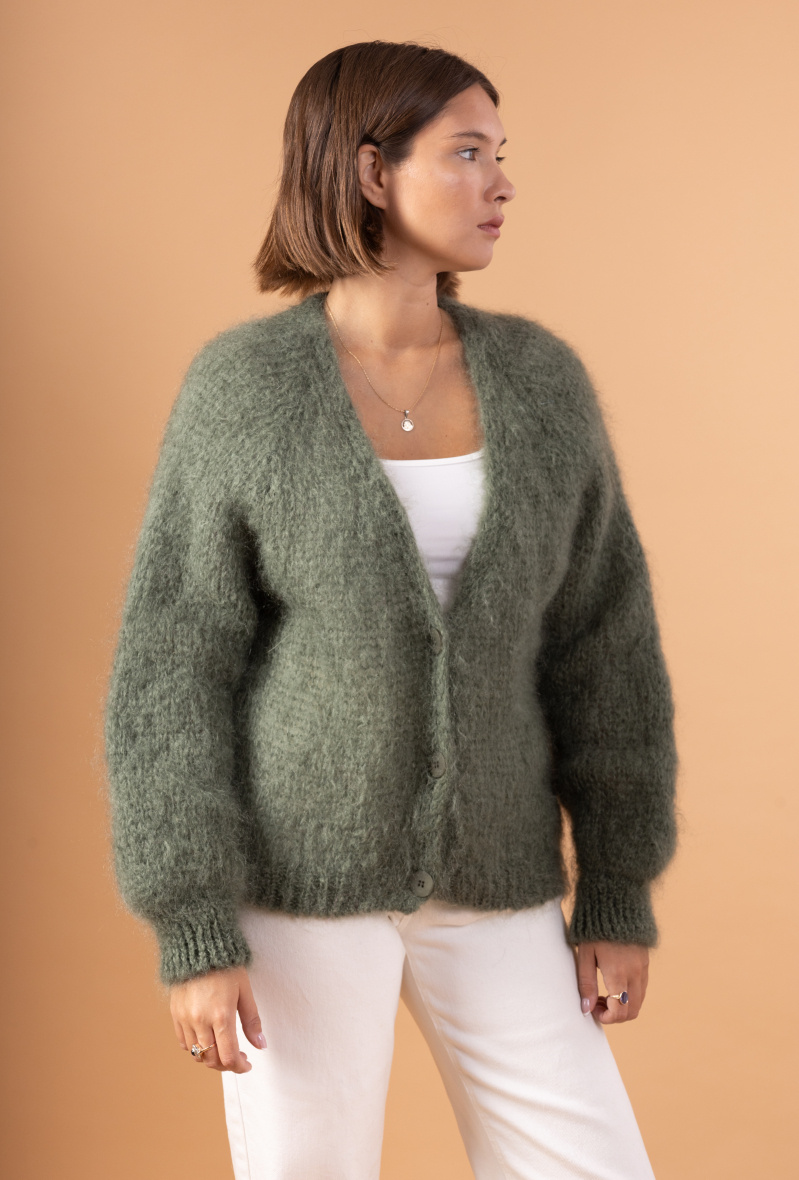 Grossiste Maëlys Paris - Gilet court grosse maille en 76% fluffy mohair