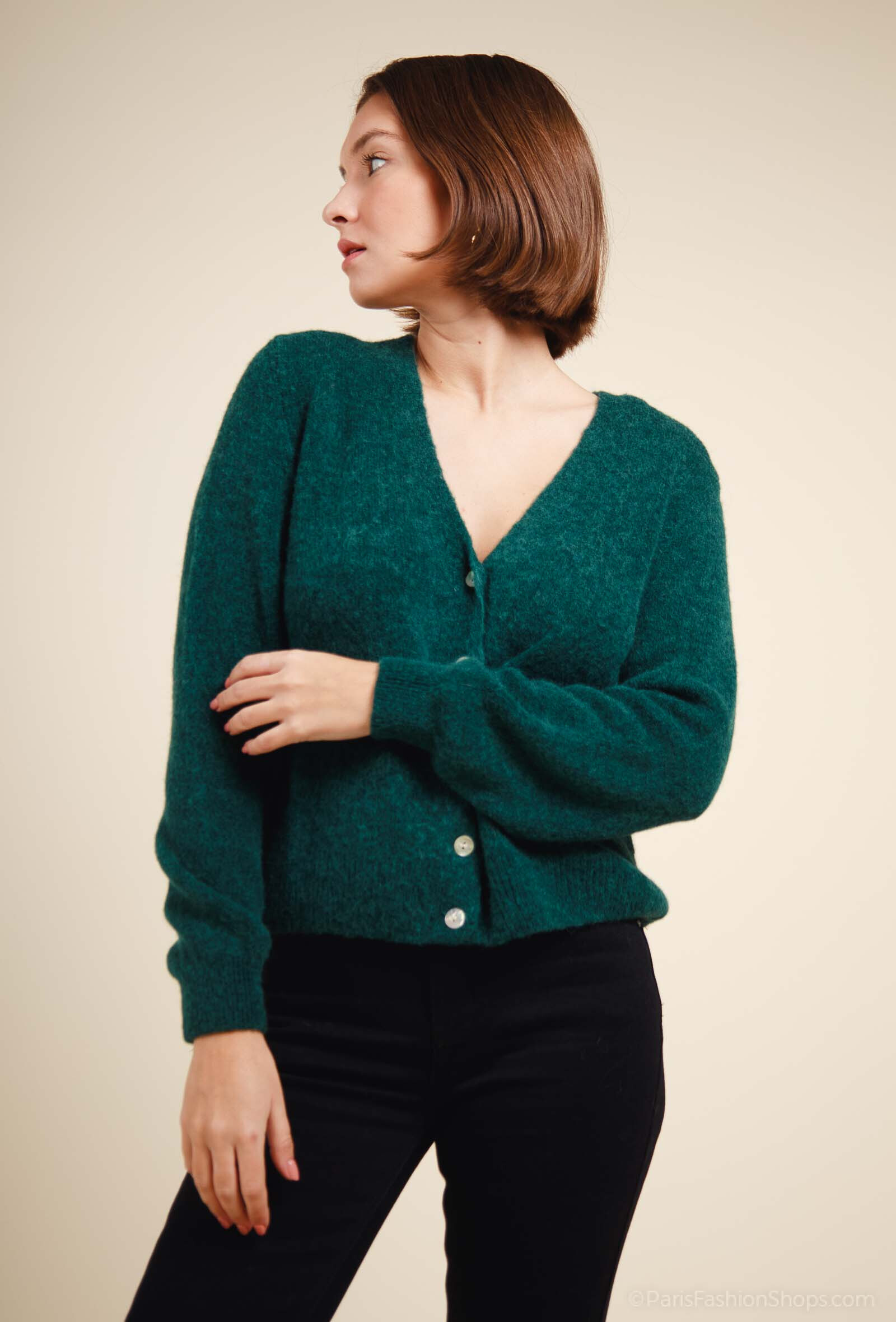 Wholesaler Maëlys Paris - Short vest in 30% superfine alpaca
