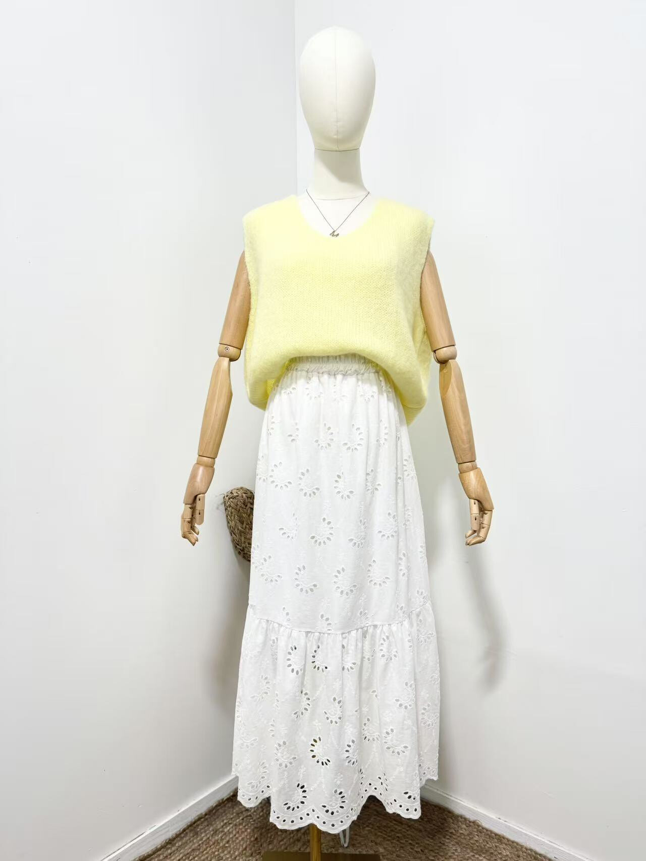 Grossiste Maëlys Paris - Jupe broderie en 100% coton