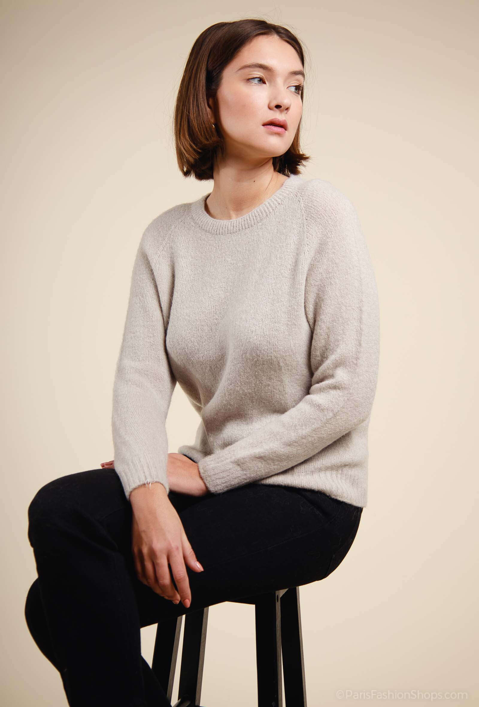 Wholesaler Maëlys Paris - Round neck sweater in 15% superfine alpaca