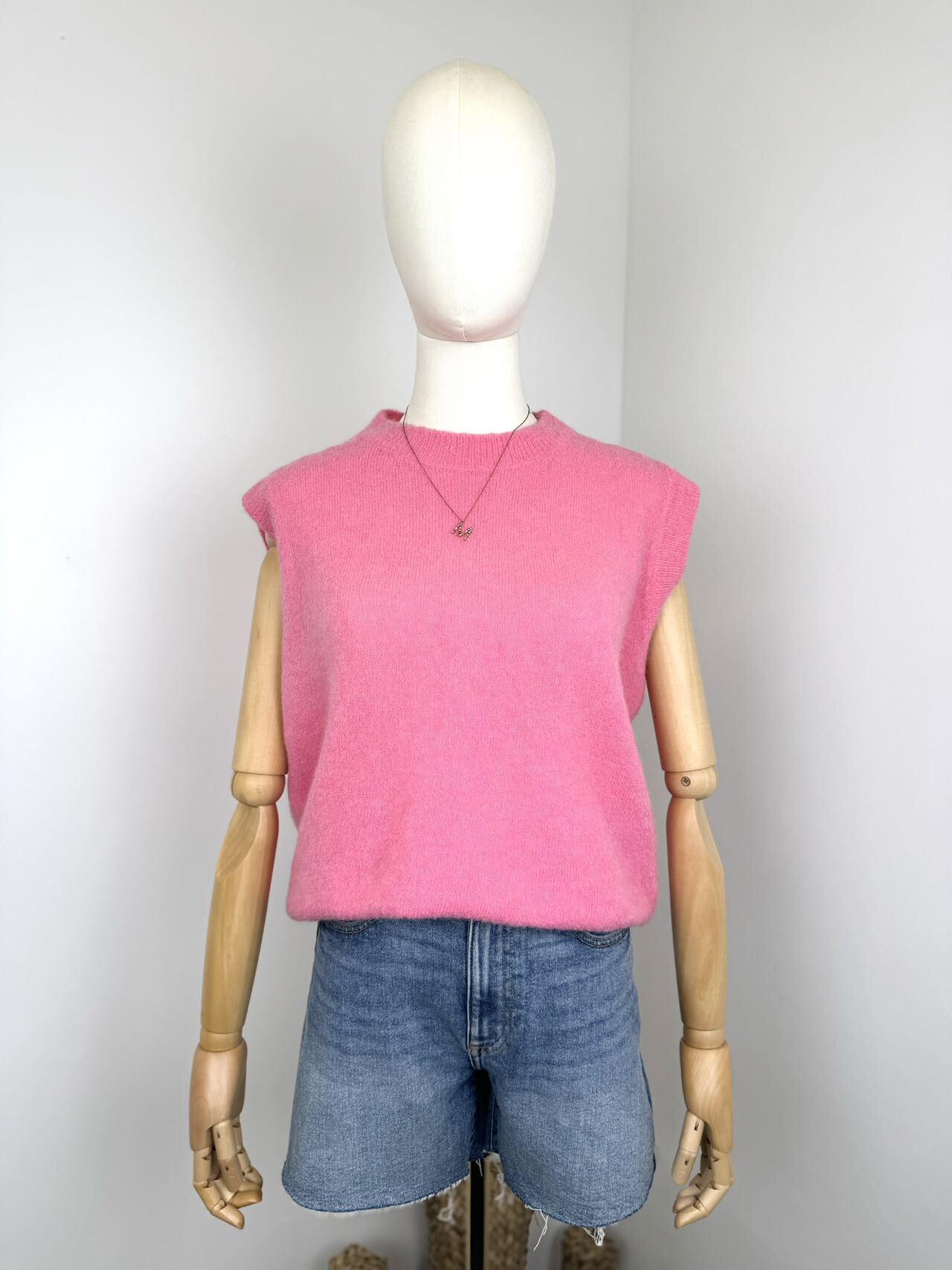 Wholesaler Maëlys Paris - Sleeveless baby alpaca sweater