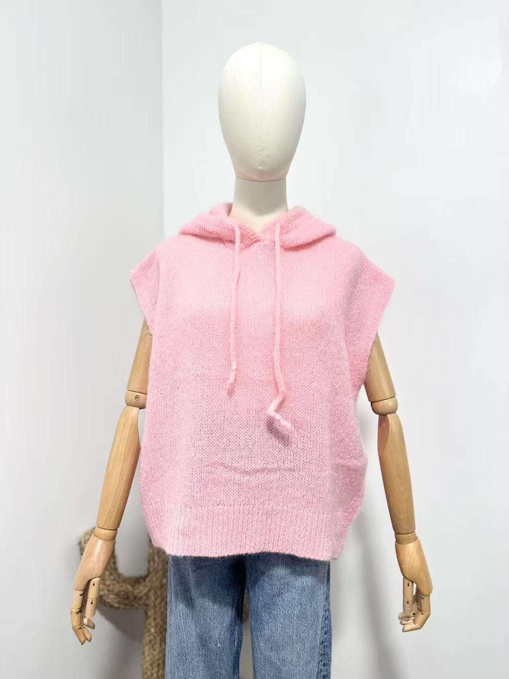 Wholesaler Maëlys Paris - Sleeveless mohair hoodie
