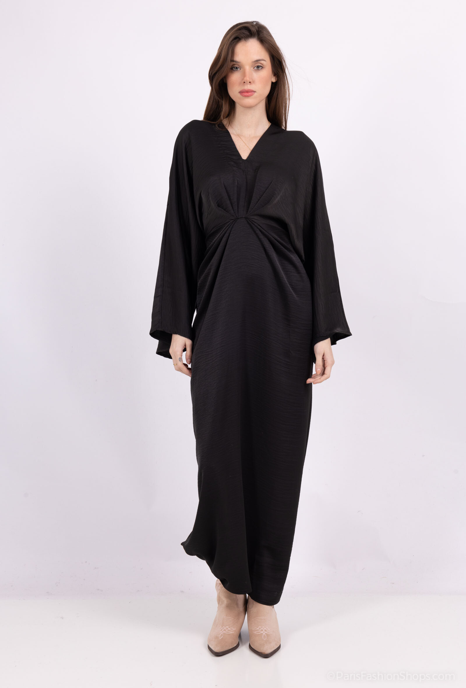 Wholesaler Maia H. - Dress with attachment belt