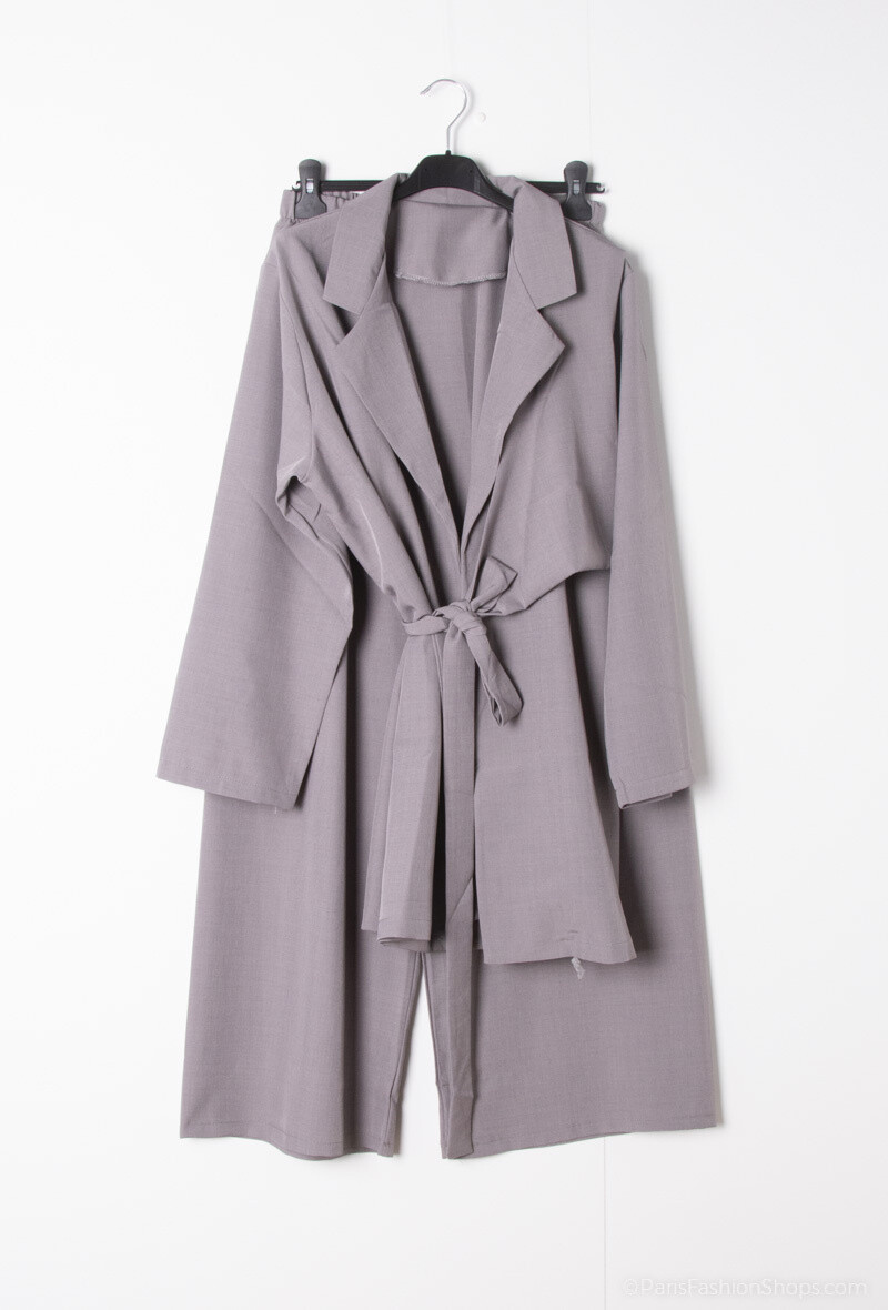 Wholesaler Maia H. - Jacket and pants set