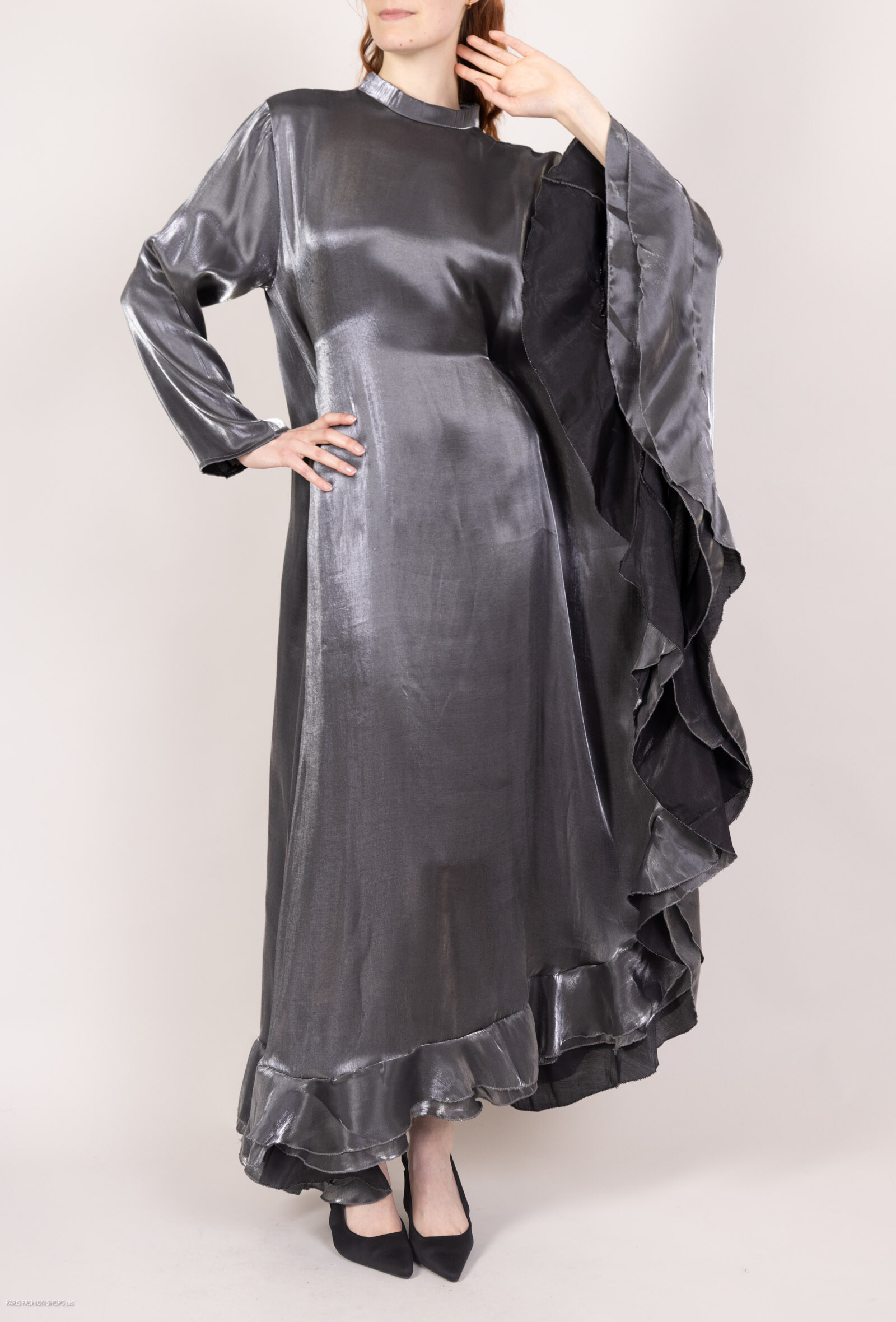 Wholesaler Maia H. - Long satin dress