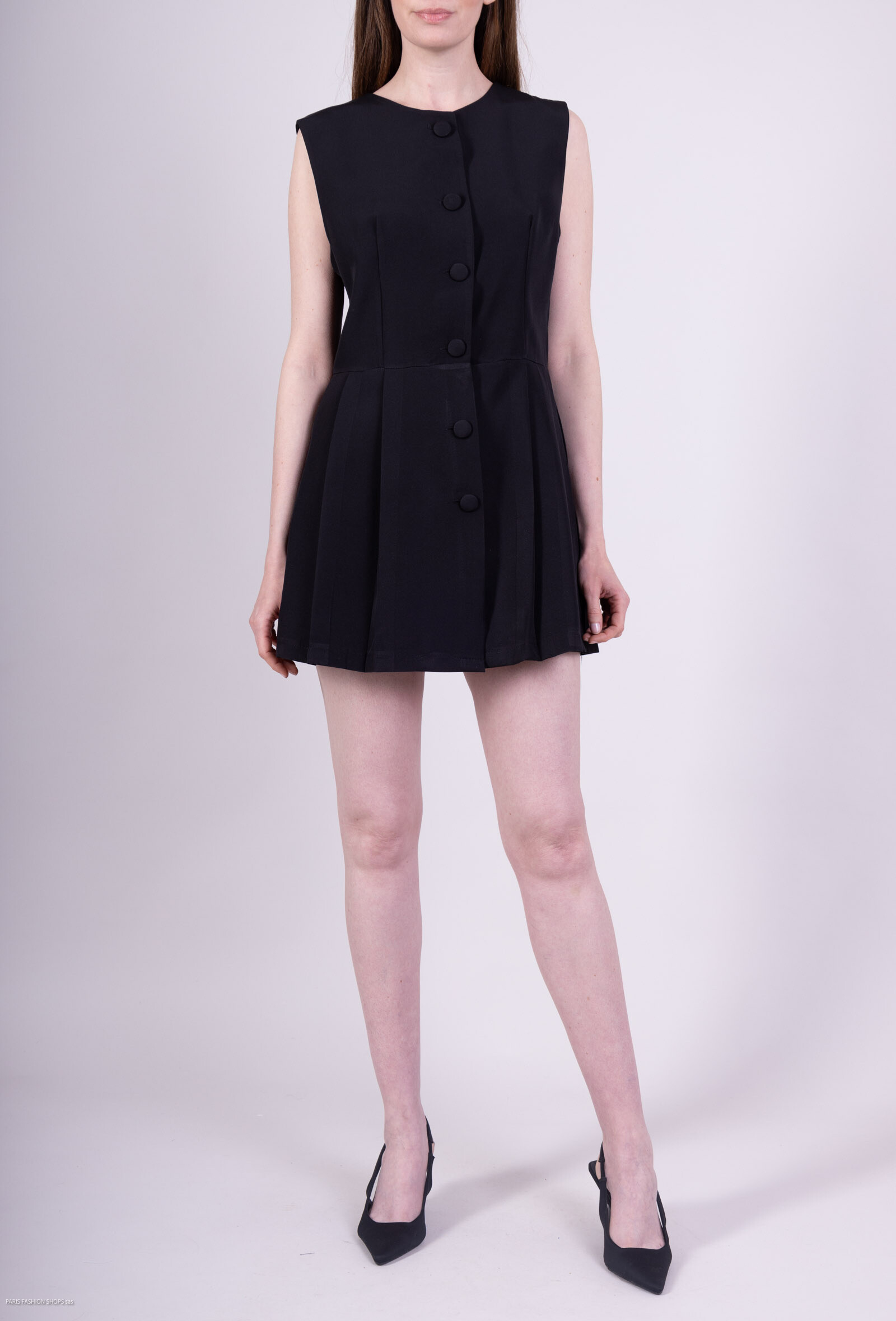 Wholesaler Maia H. - Short buttoned dress