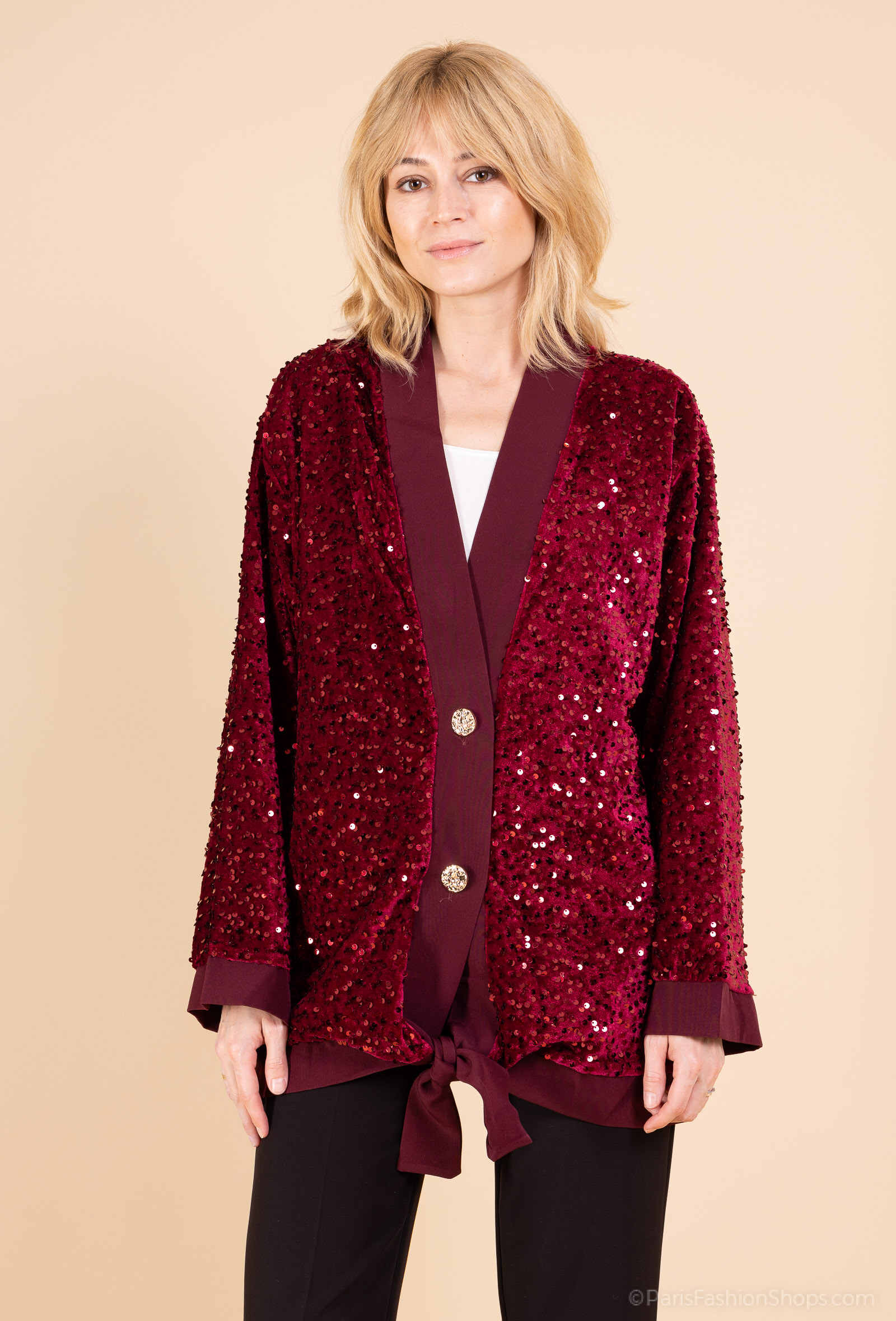 Wholesaler Maia H. - Buttoned sequin jacket