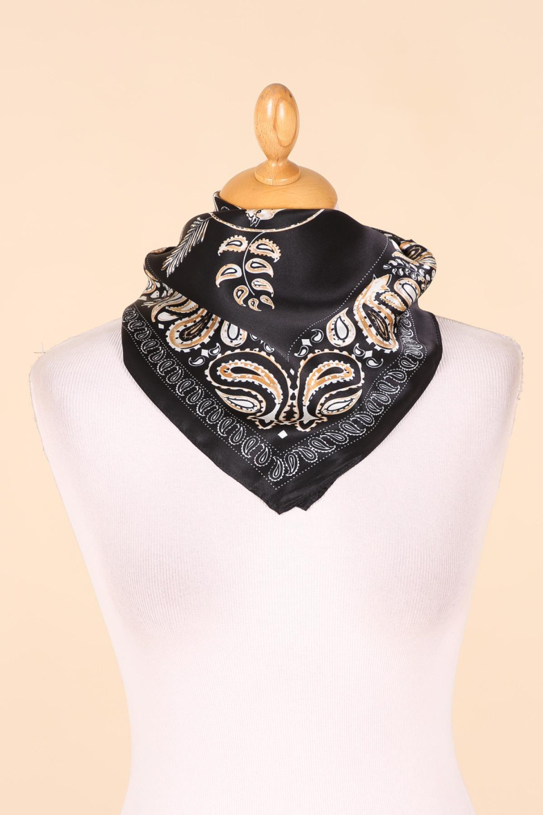 Wholesaler Maison Fanli - Silk scarf