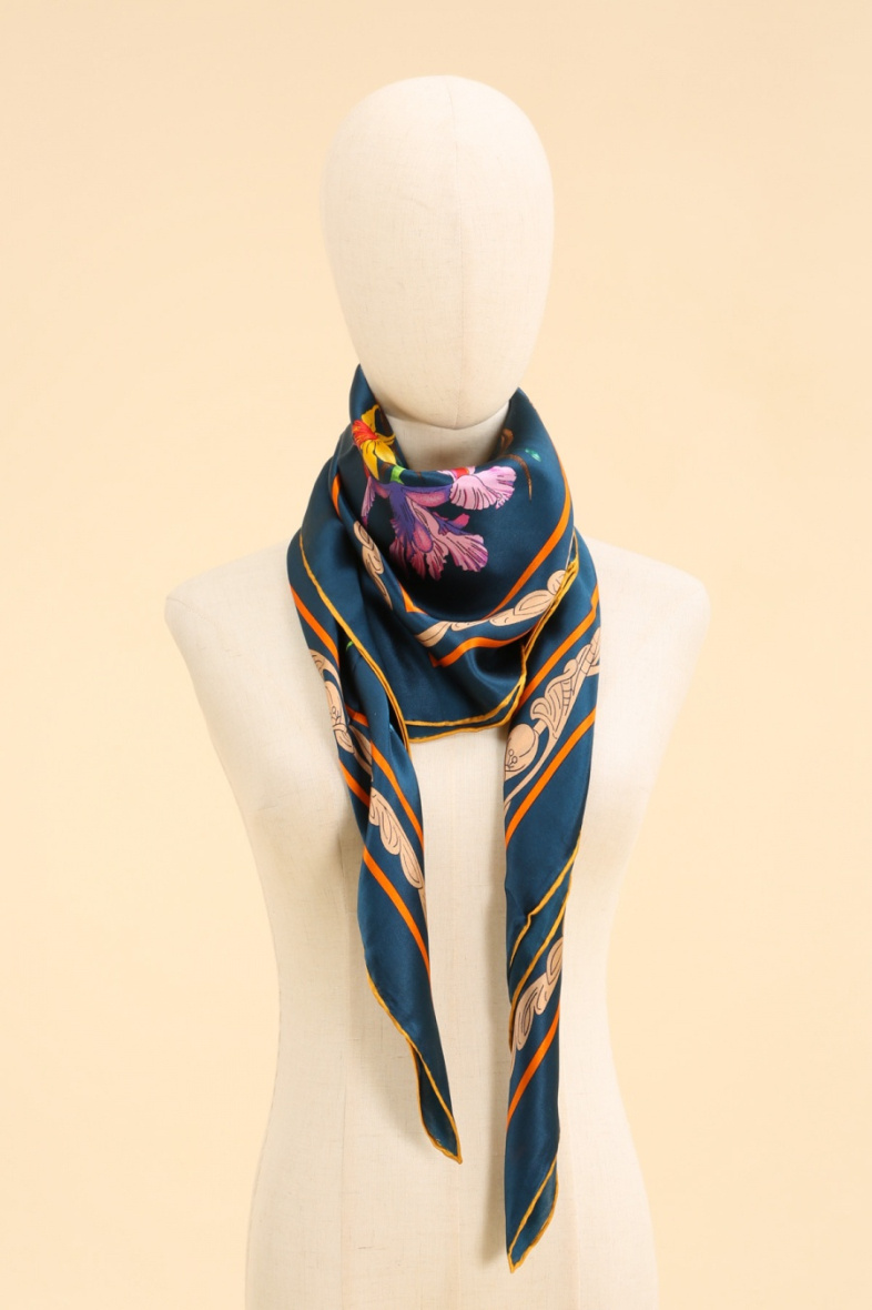 Wholesaler Maison Fanli - Large silk square