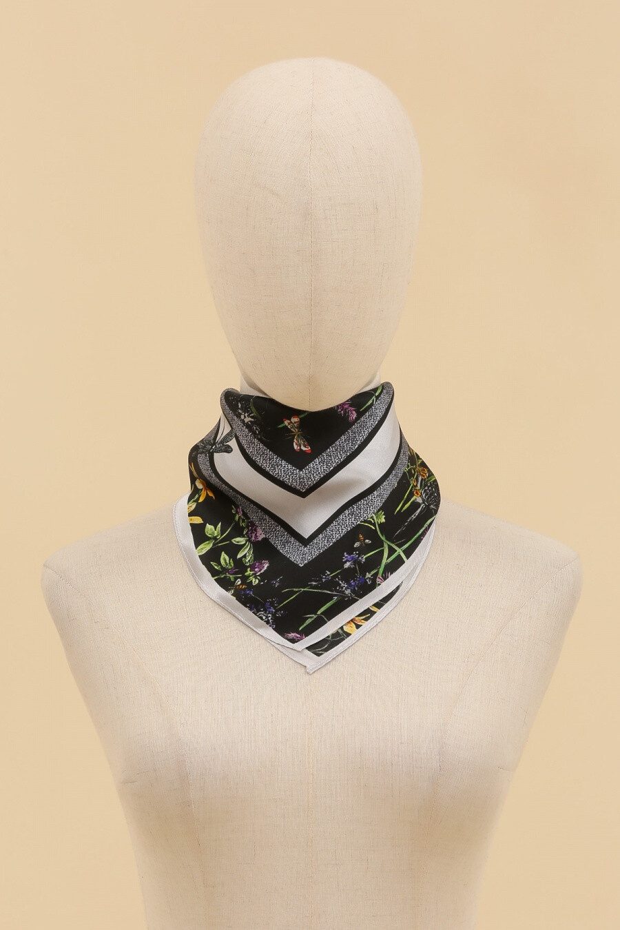 Wholesaler Maison Fanli - Small square of silk