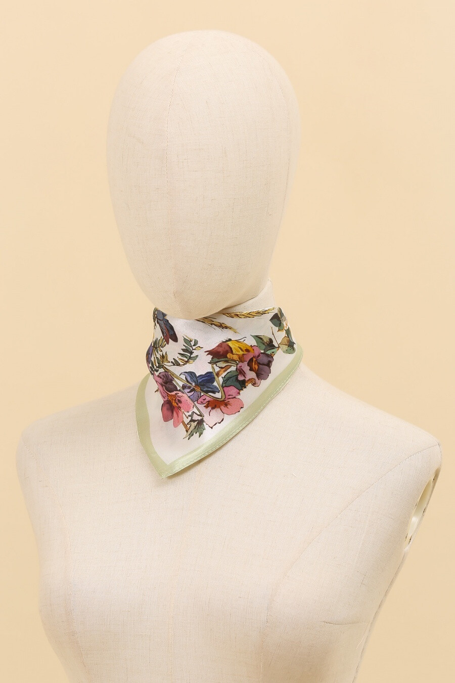Wholesaler Maison Fanli - Small square of silk