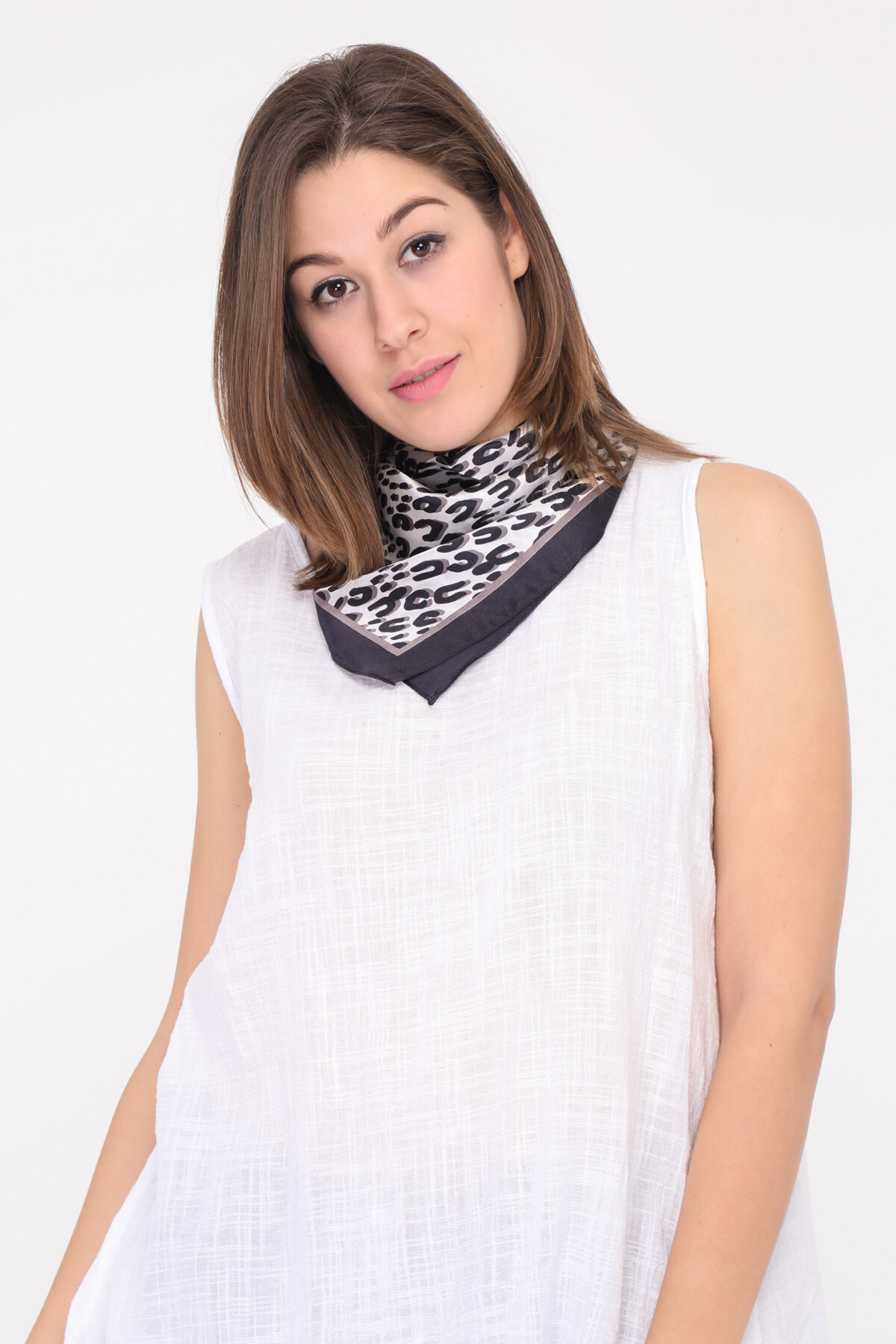 Wholesaler Maison Fanli - Small square of silk