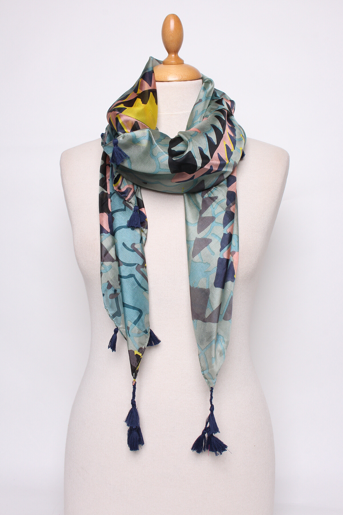 Wholesaler Maison Fanli - Silk square with pompoms