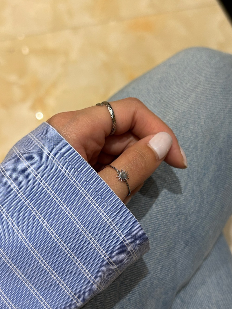 Grossiste MAISON OKAMI - Bague fine étoile rayonnante
