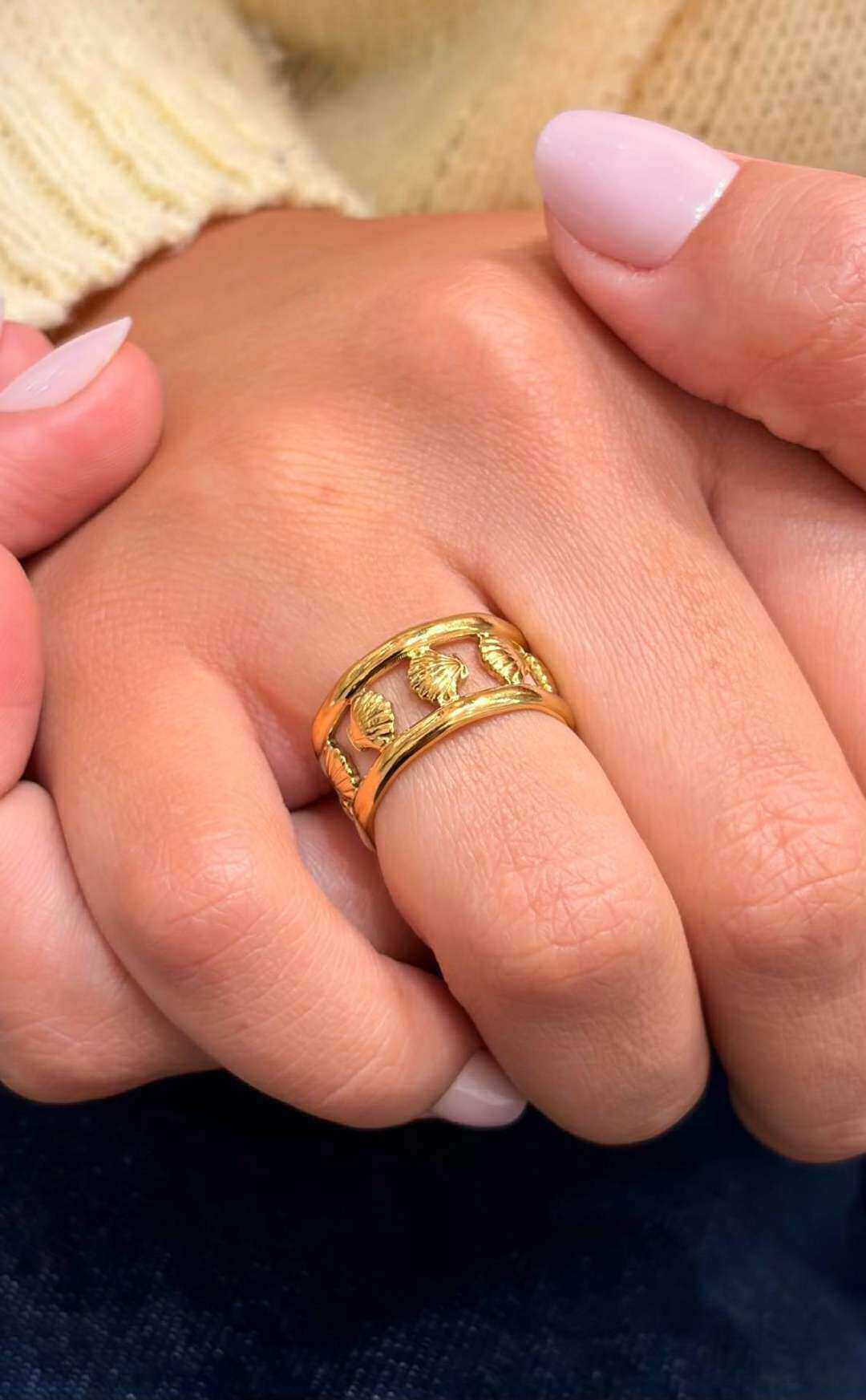 Wholesaler MAISON OKAMI - Stainless Steel Ring with Leaf Pattern