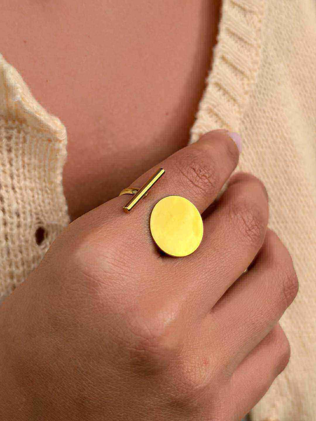 Wholesaler MAISON OKAMI - Stainless Steel Ring with Geometric Pattern