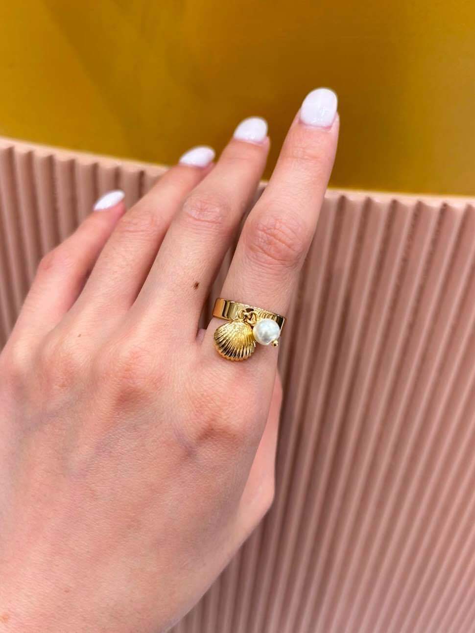 Grossista MAISON OKAMI - Anello conchiglia e perla