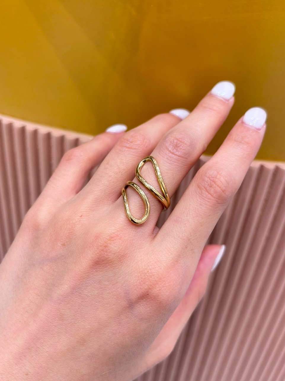 Mayorista MAISON OKAMI - Anillo ajustable en forma de lágrima Mayorista MAISON OKAMI - Anillo ajustable en forma de lágrima
