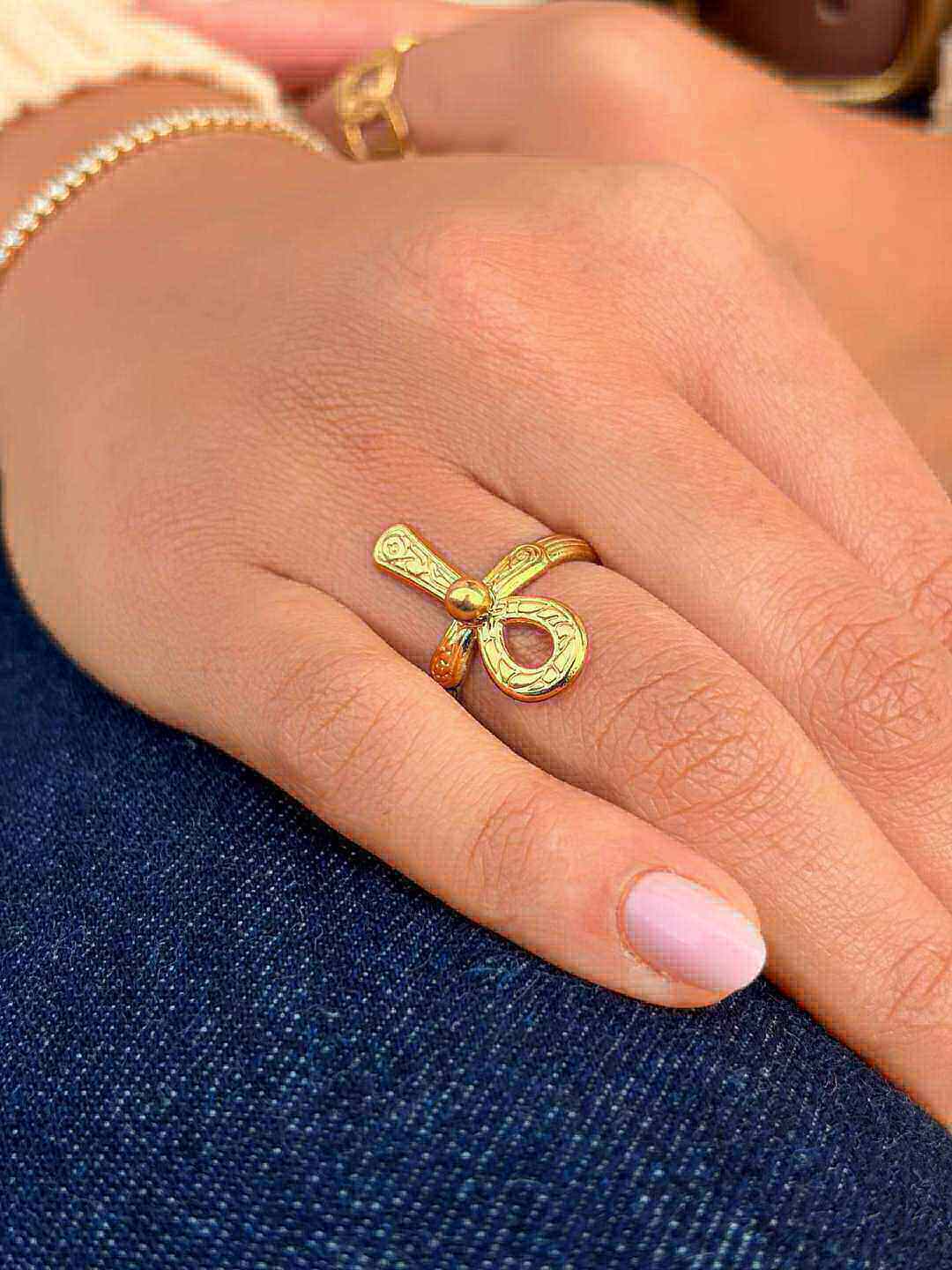 Mayorista MAISON OKAMI - Anillo de Acero Inoxidable con Diseño Elegante y Cierre Seguro
