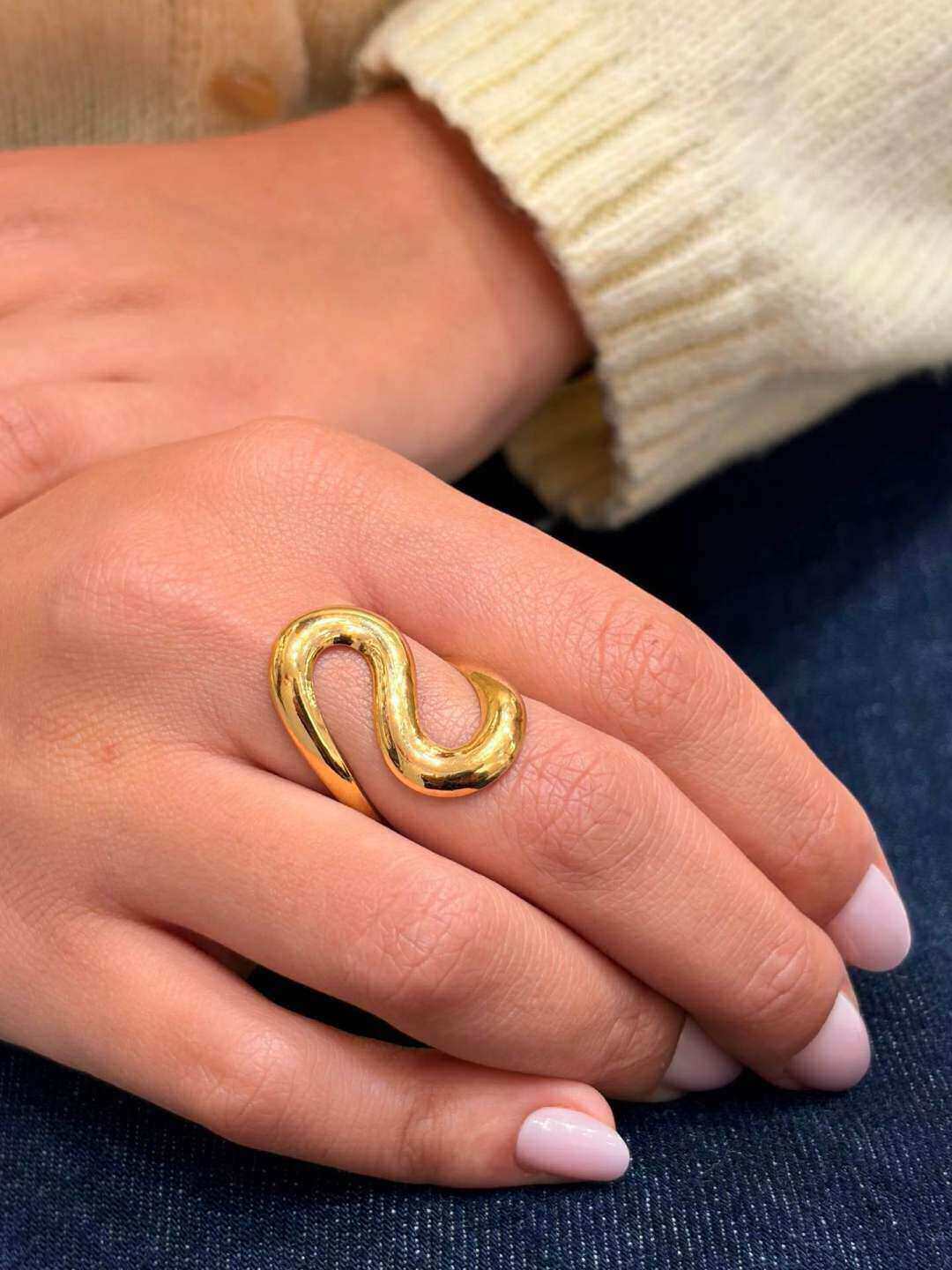 Wholesaler MAISON OKAMI - Stainless Steel Ring with Wavy Pattern