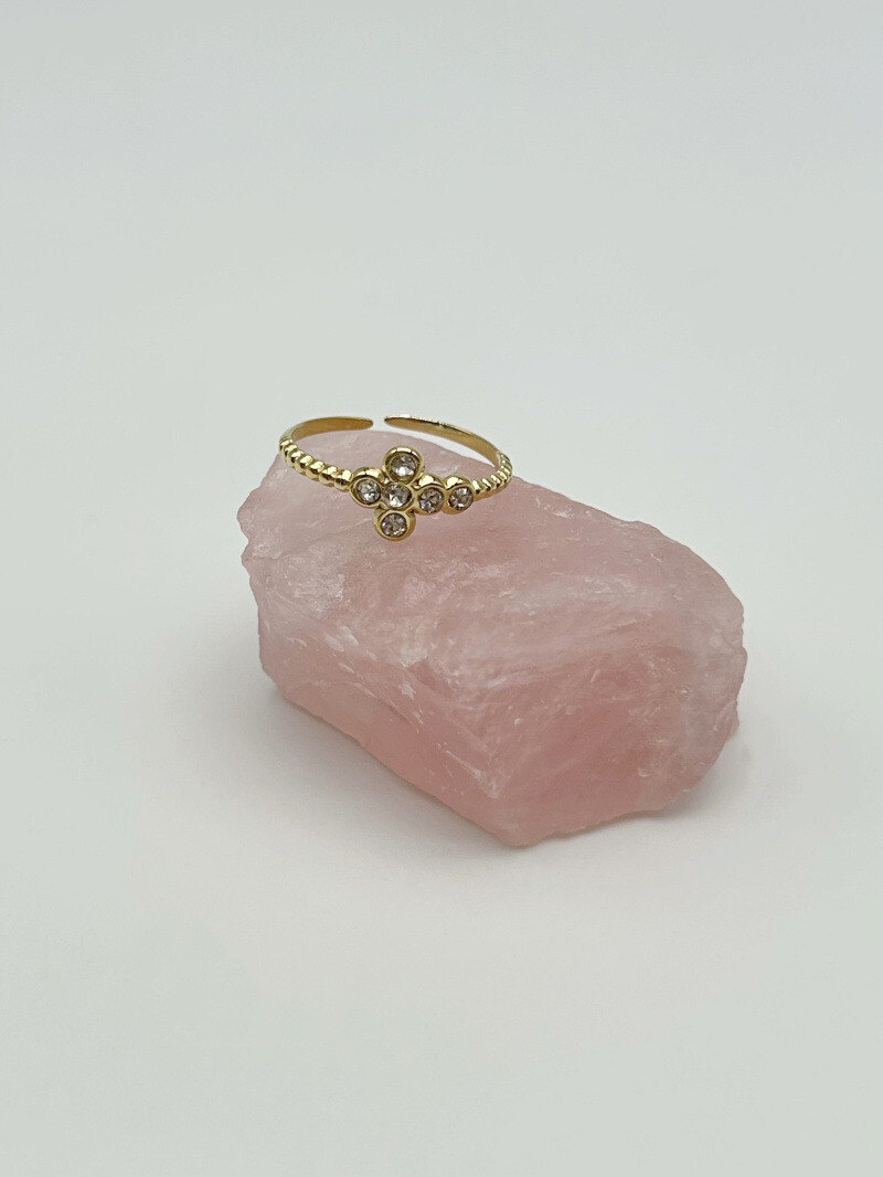 Grossiste MAISON OKAMI - Bague fine croix zirconium en acier inoxydable – Élégance lumineuse