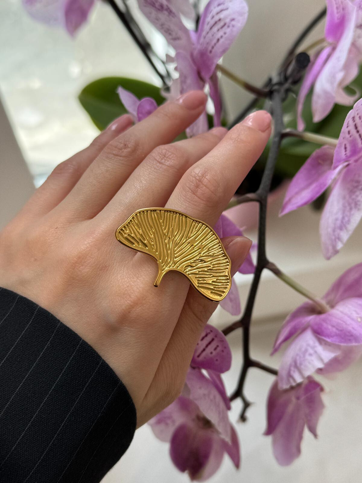 Grossiste MAISON OKAMI - Bague feuille de ginkgo en acier inoxydable