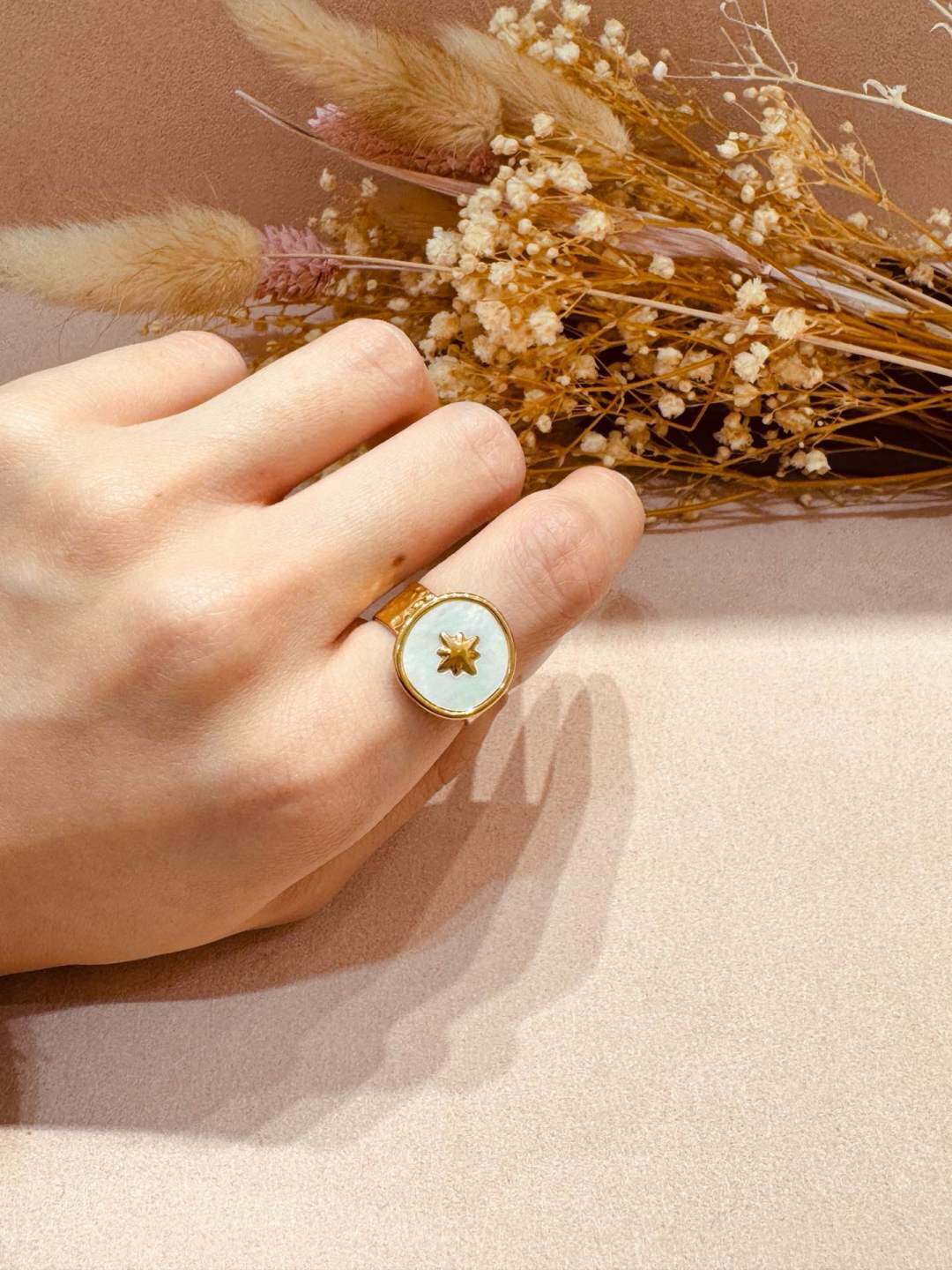 Wholesaler MAISON OKAMI - Stainless steel ring with star pattern