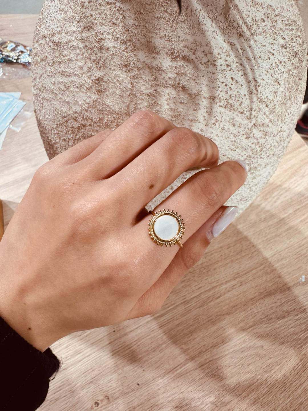 Grossiste MAISON OKAMI - Bague en Acier Inoxydable avec Motif Étoilé et Pierre Naturelle