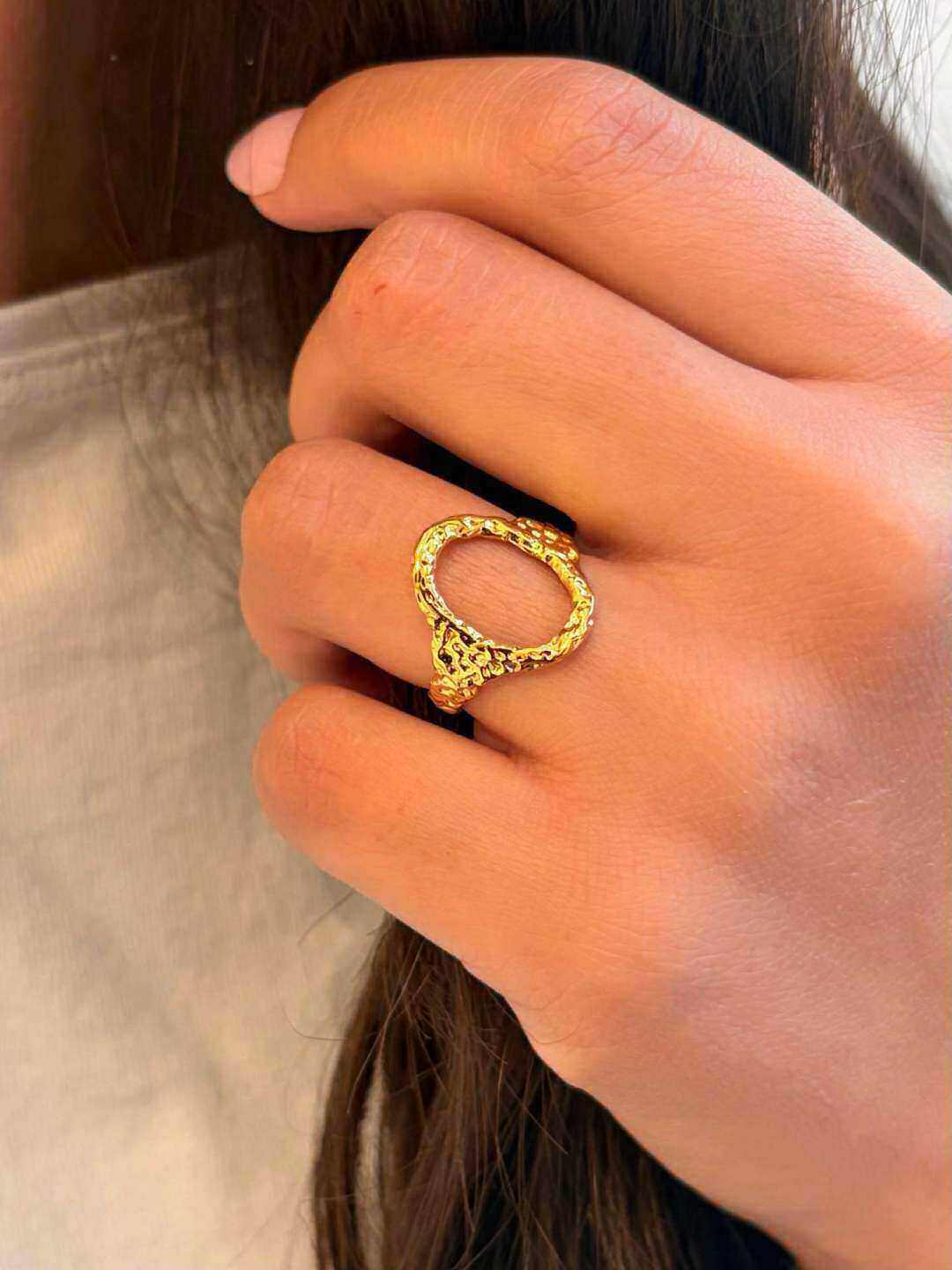 Mayorista MAISON OKAMI - Anillo de acero inoxidable con diseño entrelazado