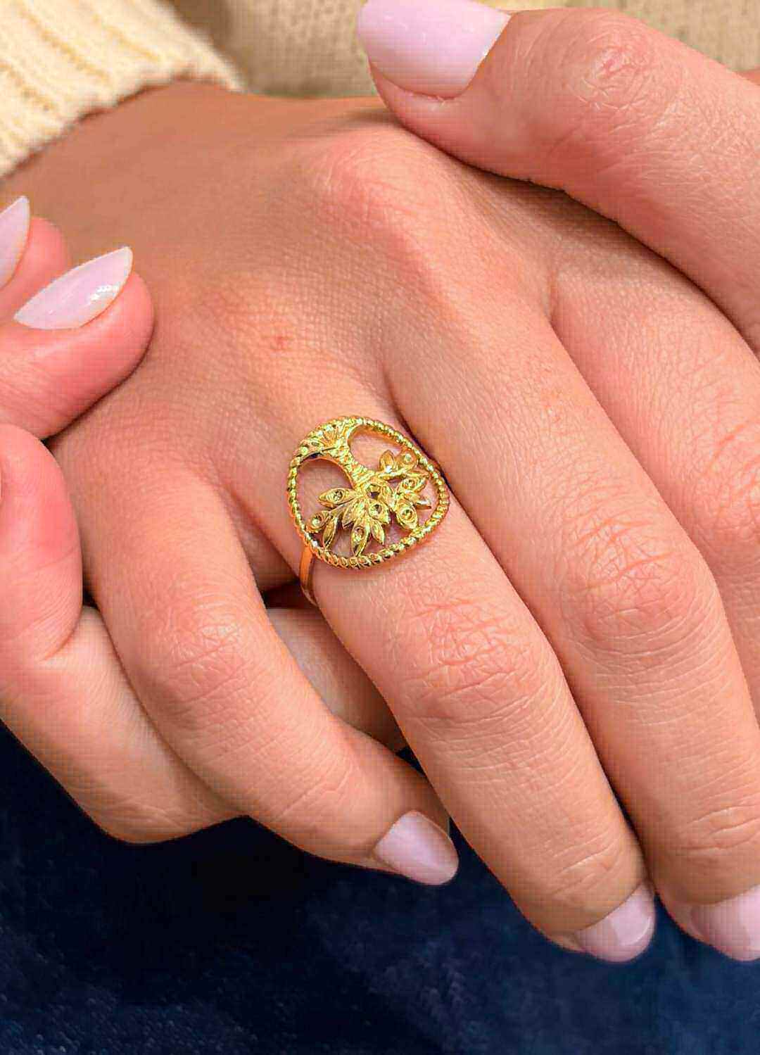 Wholesaler MAISON OKAMI - Stainless Steel Ring with Floral Pattern
