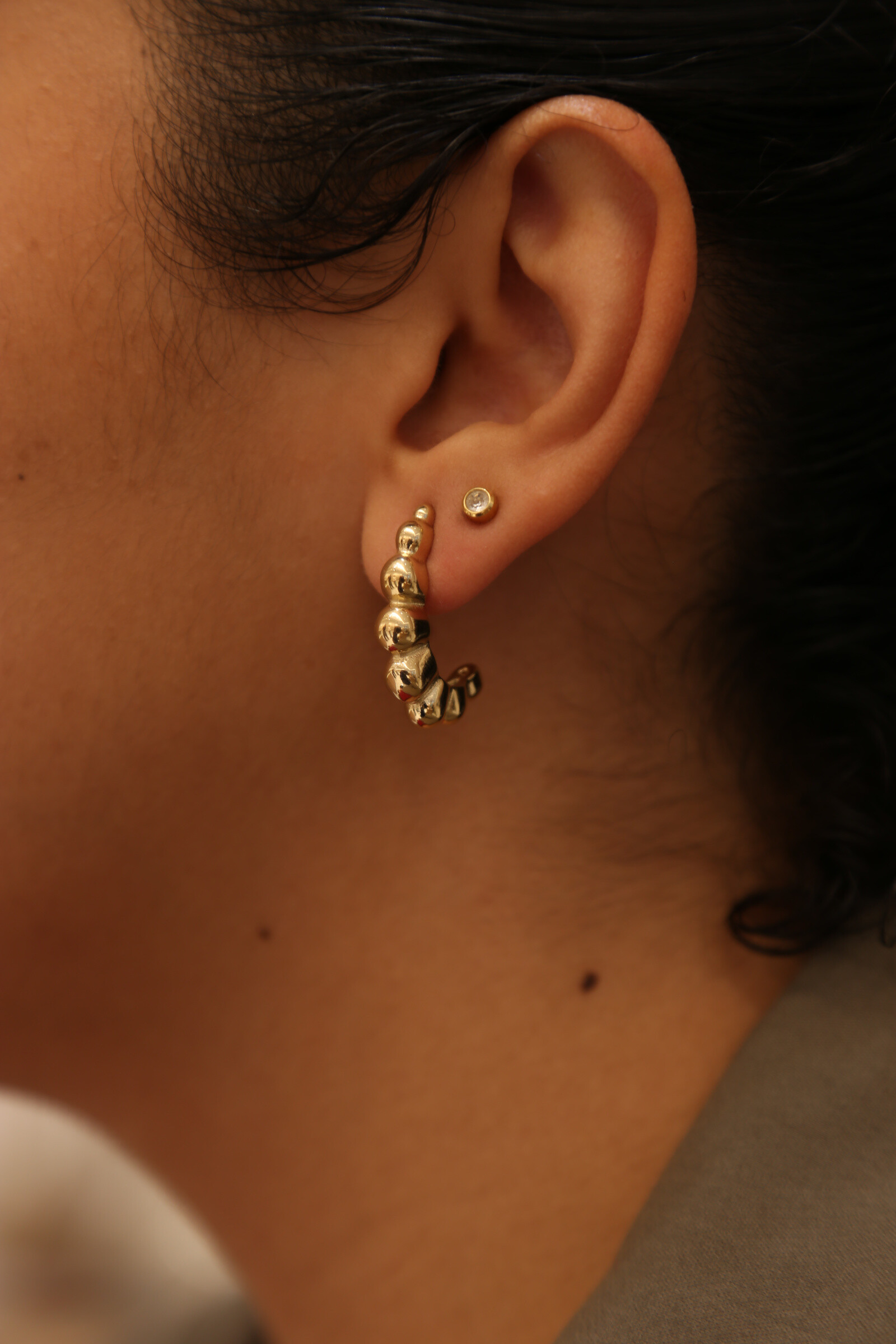 Grossiste MAISON OKAMI - Boucles d’oreilles- Créoles à billes texturées