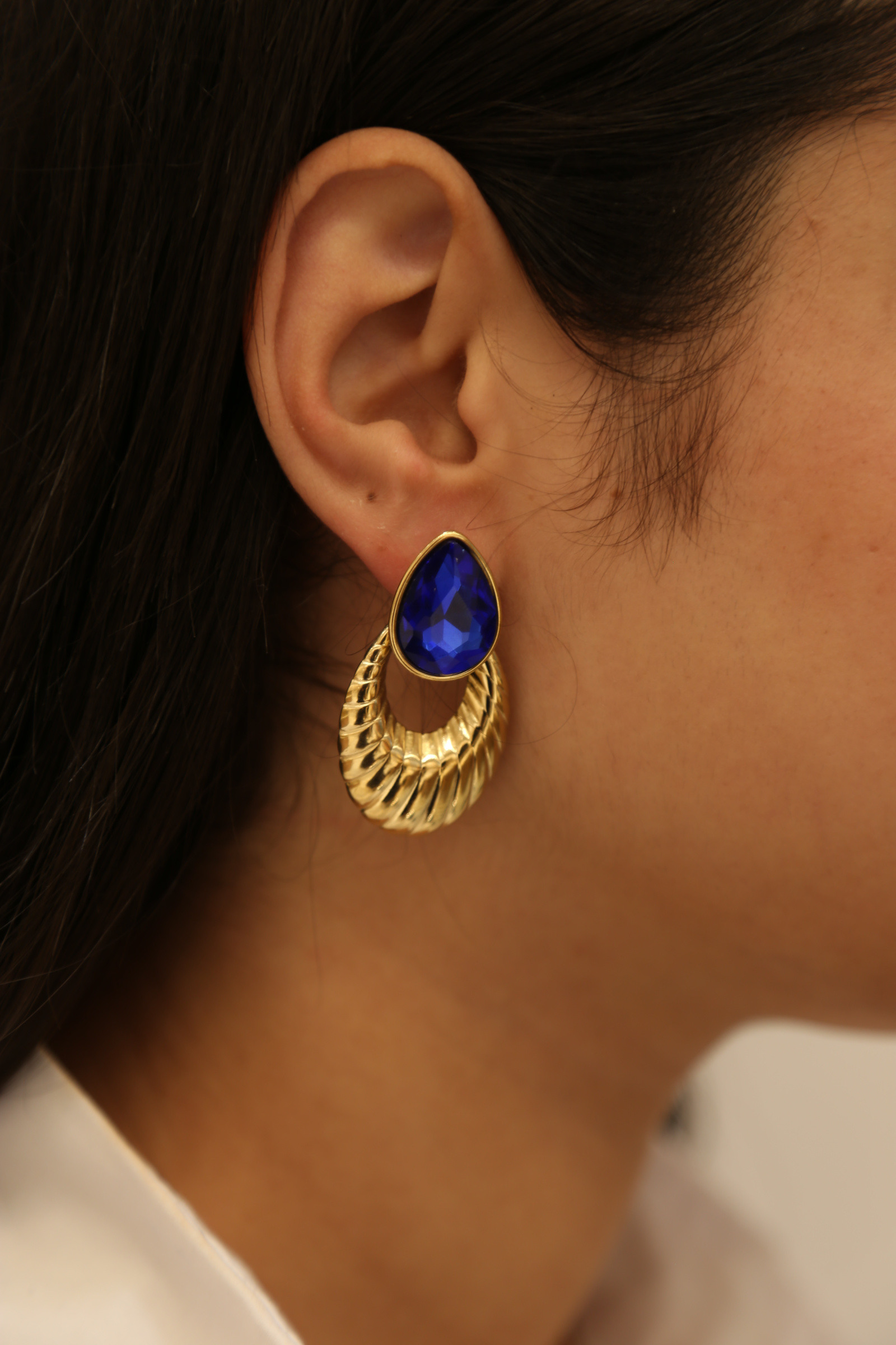 Wholesaler MAISON OKAMI - Elegant earrings with zirconium stones - Maison Okami