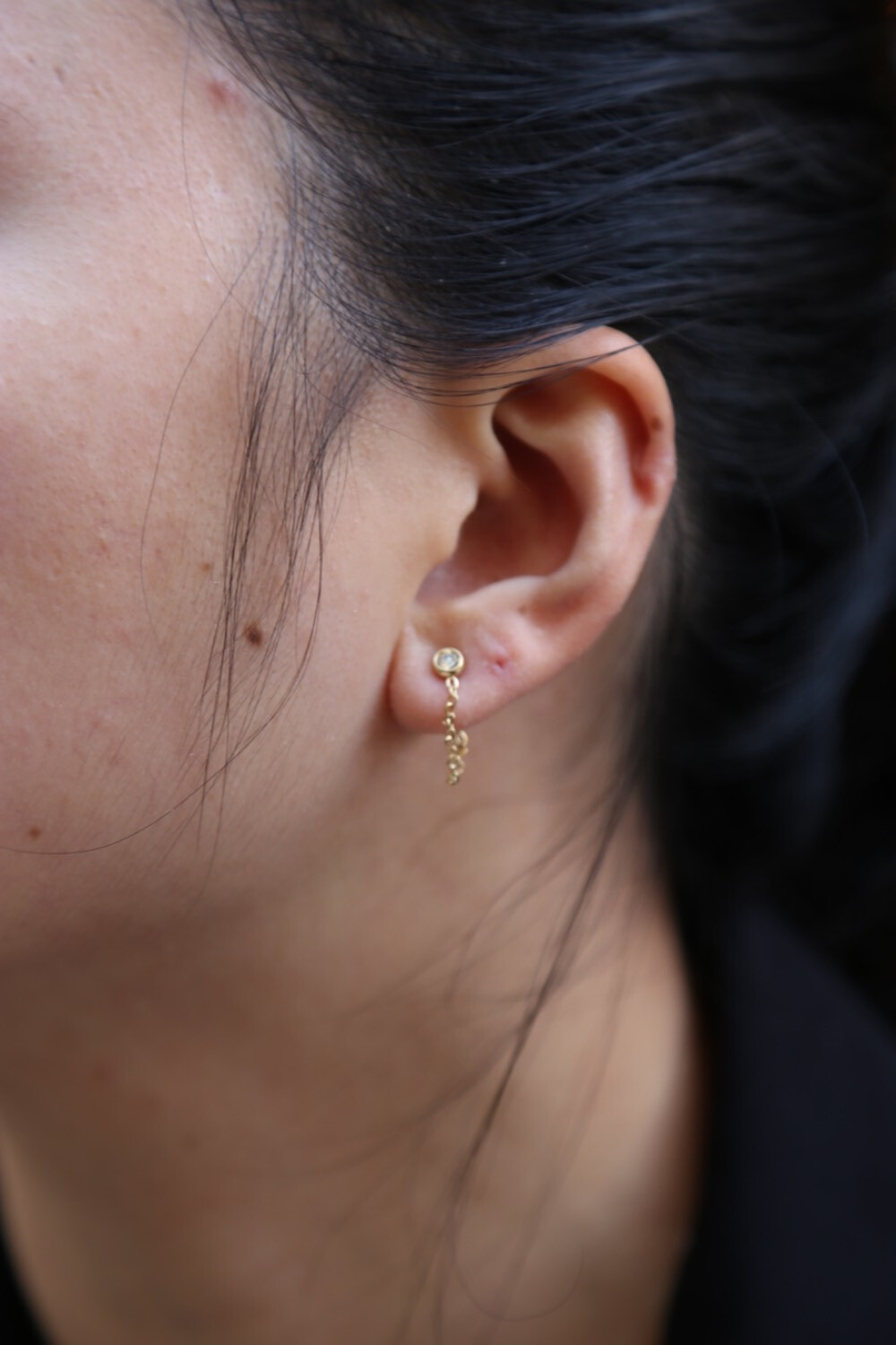 Grossiste MAISON OKAMI - Boucles d’oreilles pendantes minimalistes