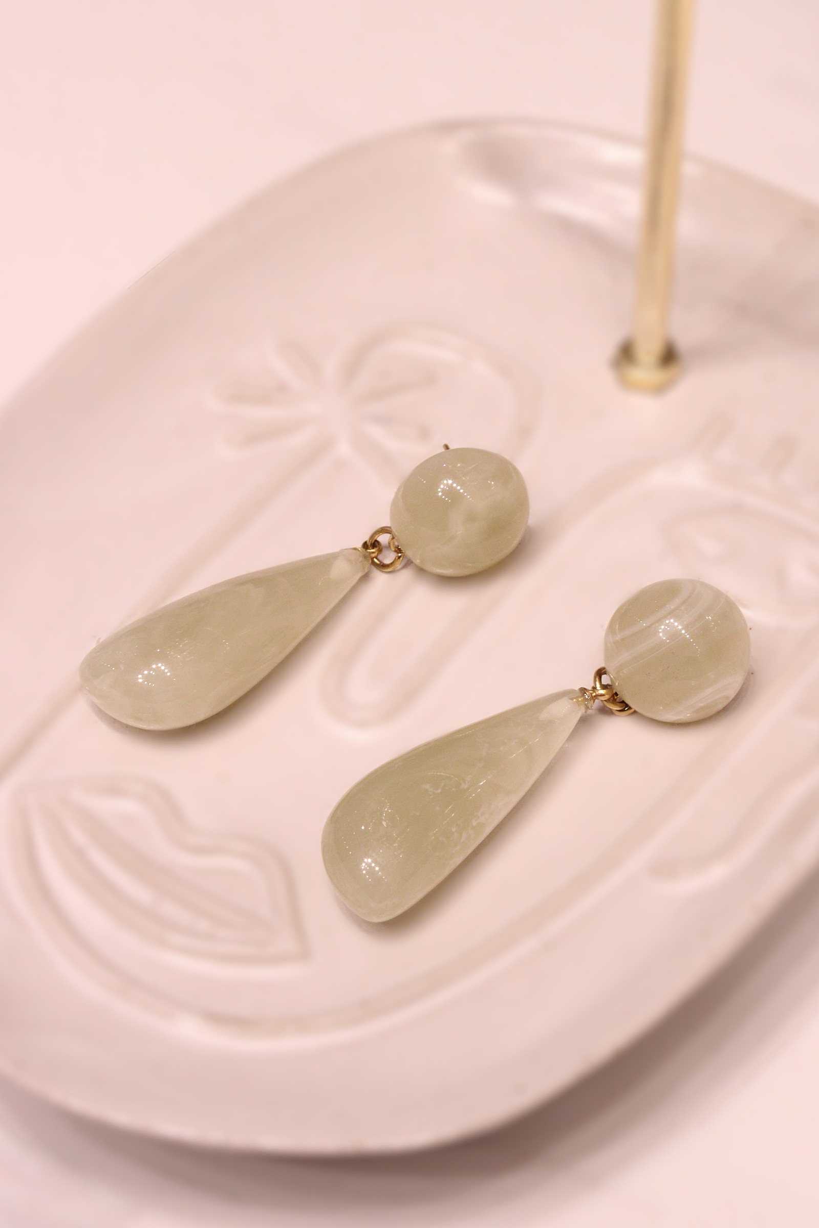 Wholesaler MAISON OKAMI - Resin drop earrings