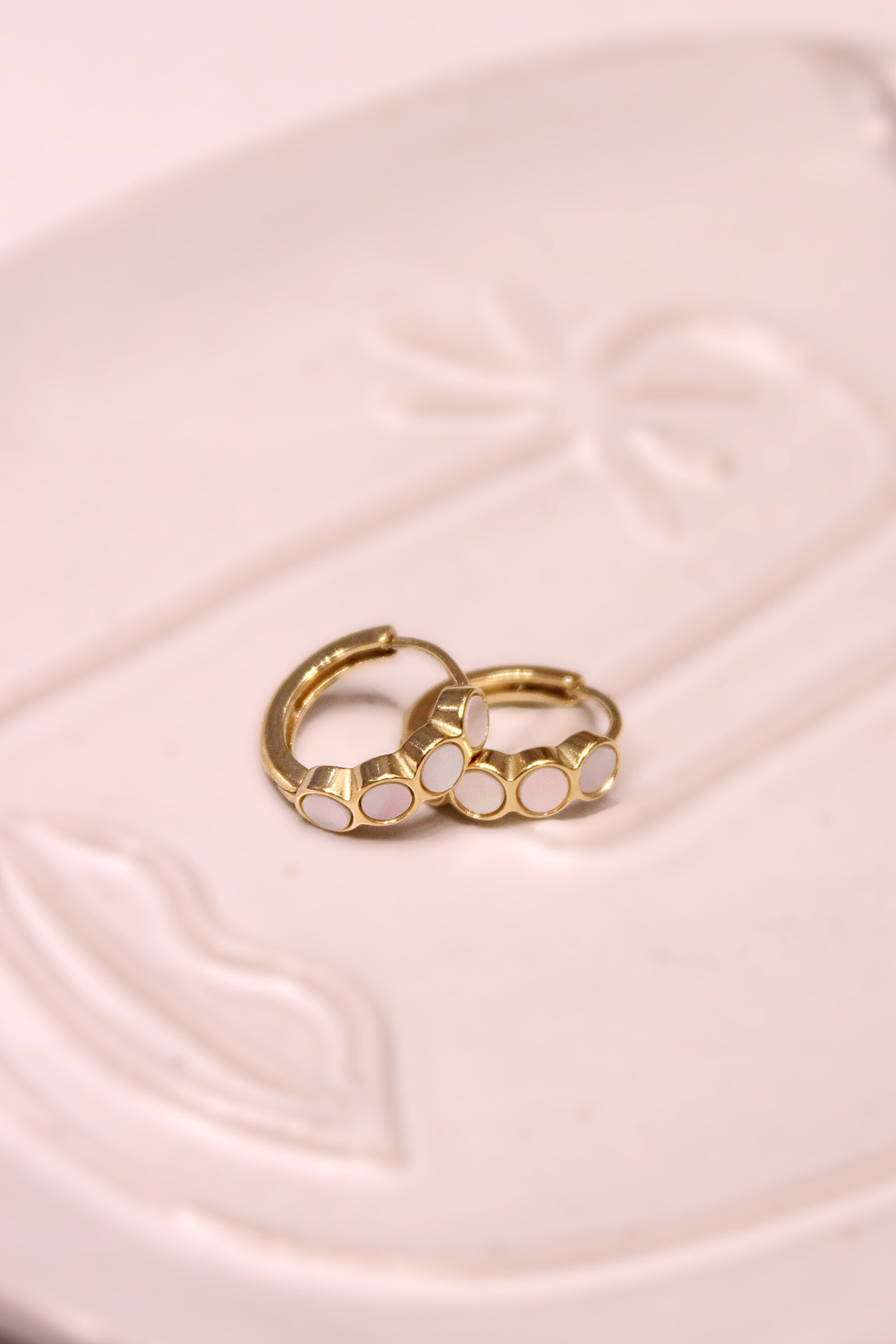 Grossiste MAISON OKAMI - Boucles d’oreilles minimalistes en cercle
